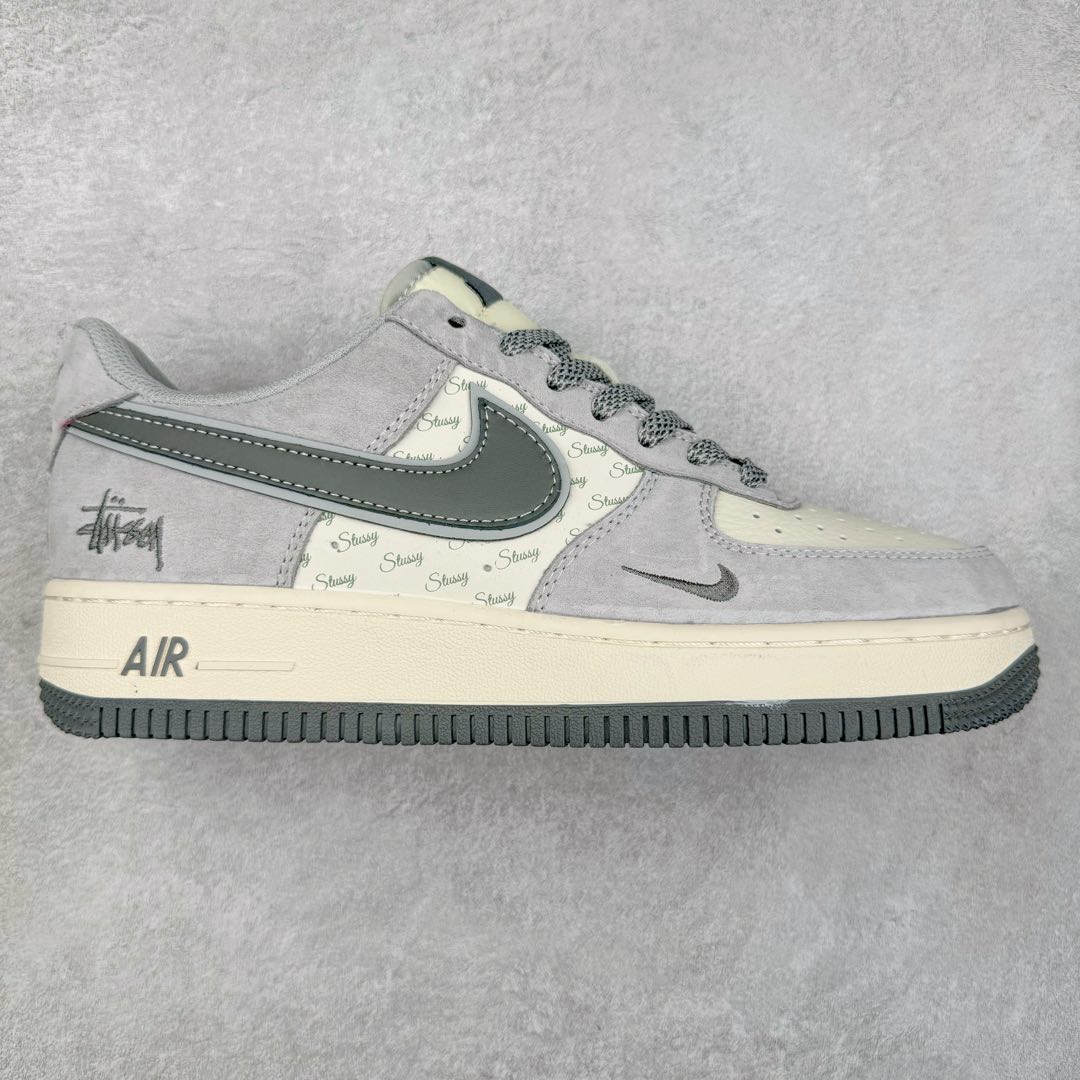 NK Air Force 1´07 Low 空军一号低帮百搭休闲运动板鞋 XZ3318-066 柔软、弹性十足的缓震性能和出色的中底设计 横跨复古与现代的外型结合 造就出风靡全球 三十多年的Force 1 直到今天还深受青睐 尺码:36 36.5 37.5 38 38.5 39 40 40.5 41 42 42.5 43 44 44.5 45-选品中心