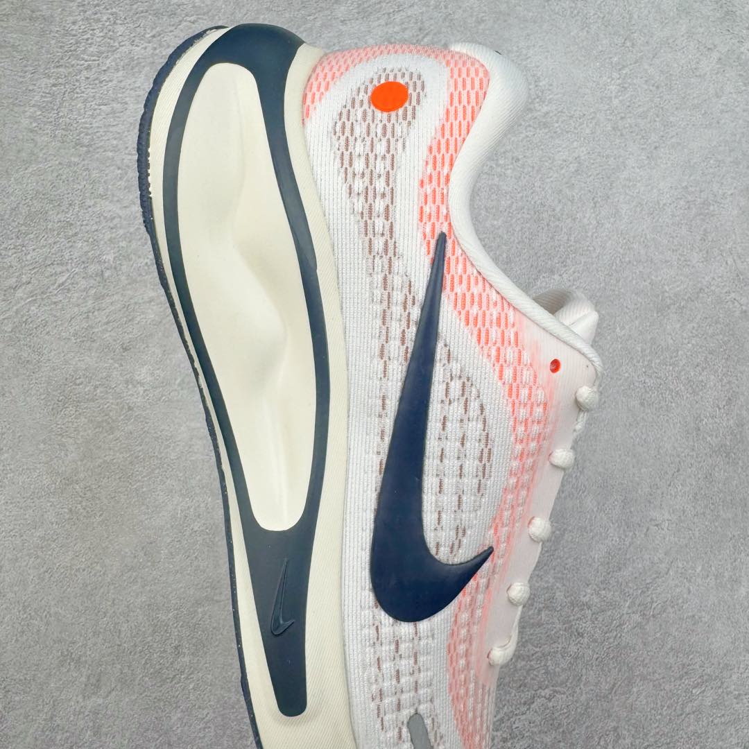 图片[6]-＃ZX纯原 NK Journey Run 旅程慢跑系列低帮轻质缓震休闲运动公路跑步鞋 FN0228-100 采用科技织法轻盈织物合成鞋面材质 搭载柔软厚实ComfiRide 泡绵缓震组合外置防滑耐磨橡胶底片 穿上 Journey Run 公路跑步鞋 尽情畅跑 享受每一步的风景 搭载柔软厚实的 ComfiRide 泡绵缓震配置 助你征服充满挑战的路面 大步流星 微笑前行 该鞋款舒适非凡 让你爱不释脚 尺码：35.5 36 36.5 37.5 38 38.5 39 40 40.5 41 42 42.5 43 44 44.5 45-选品中心