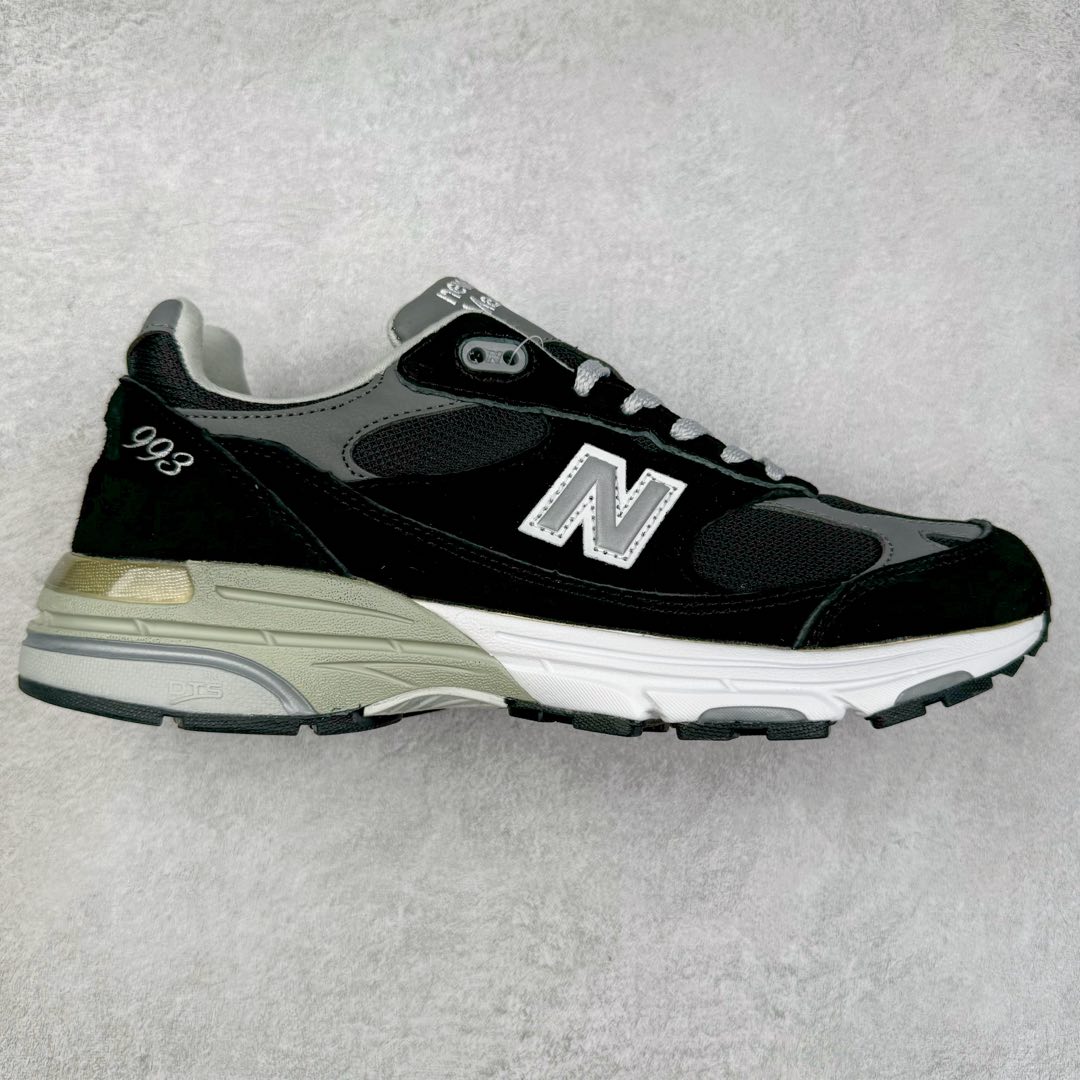图片[5]-＃K版纯原 New Balance 新百伦NB993总统复古慢跑鞋 鞋身以网眼鞋面结合同色系优质麂皮革构成，鞋舌处点缀 New Balance Made In USA 同色系刺绣标识，彰显鞋款身份。鞋侧点缀银色 \\\”993\\\” 字样，丰富鞋身设计的同时，构建时尚外观。鞋款搭载 ABZORB 缓震系统，通过缓冲和抗压性的结合来吸收冲击力，舒适功能升级。同时搭配泛黄做旧中底，打造丰富层次感，缔造出色复古韵味。尺码：36 37 37.5 38 38.5 39 40 40.5 41.5 42 42.5 43 44 44.5 45-选品中心