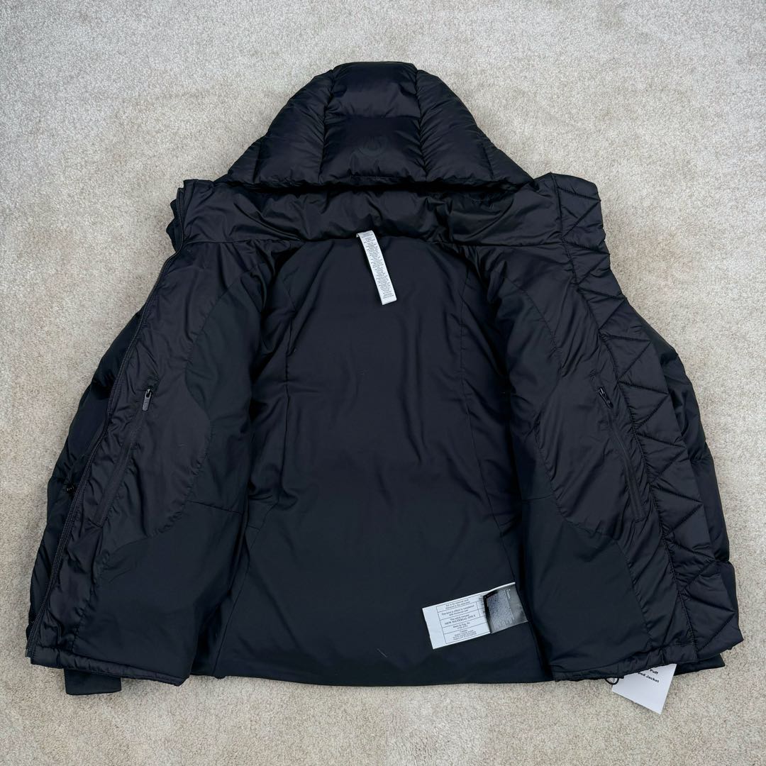 图片[5]-＃暖冬福利 𝗹𝘂𝗹𝘂𝗹𝗲𝗺𝗼𝗻 Winder Puff 露露乐蒙纯色字母徽标防风五格连帽羽绒服女款 设计理念： 穿上这款温暖的羽绒外套，舒适度过寒冬；腰部和下摆带可调节抽绳，方便按需造型，同时助你锁佳热量，不怕寒风 •SoftMatte 面料，具有拒水和防风性能 •600 蓬松度羽绒填充，轻盈温暖 •外侧拉链口袋，带隐藏式手机袋 •内侧口袋，存放所需品 尺码：2 4 6 8 10-选品中心