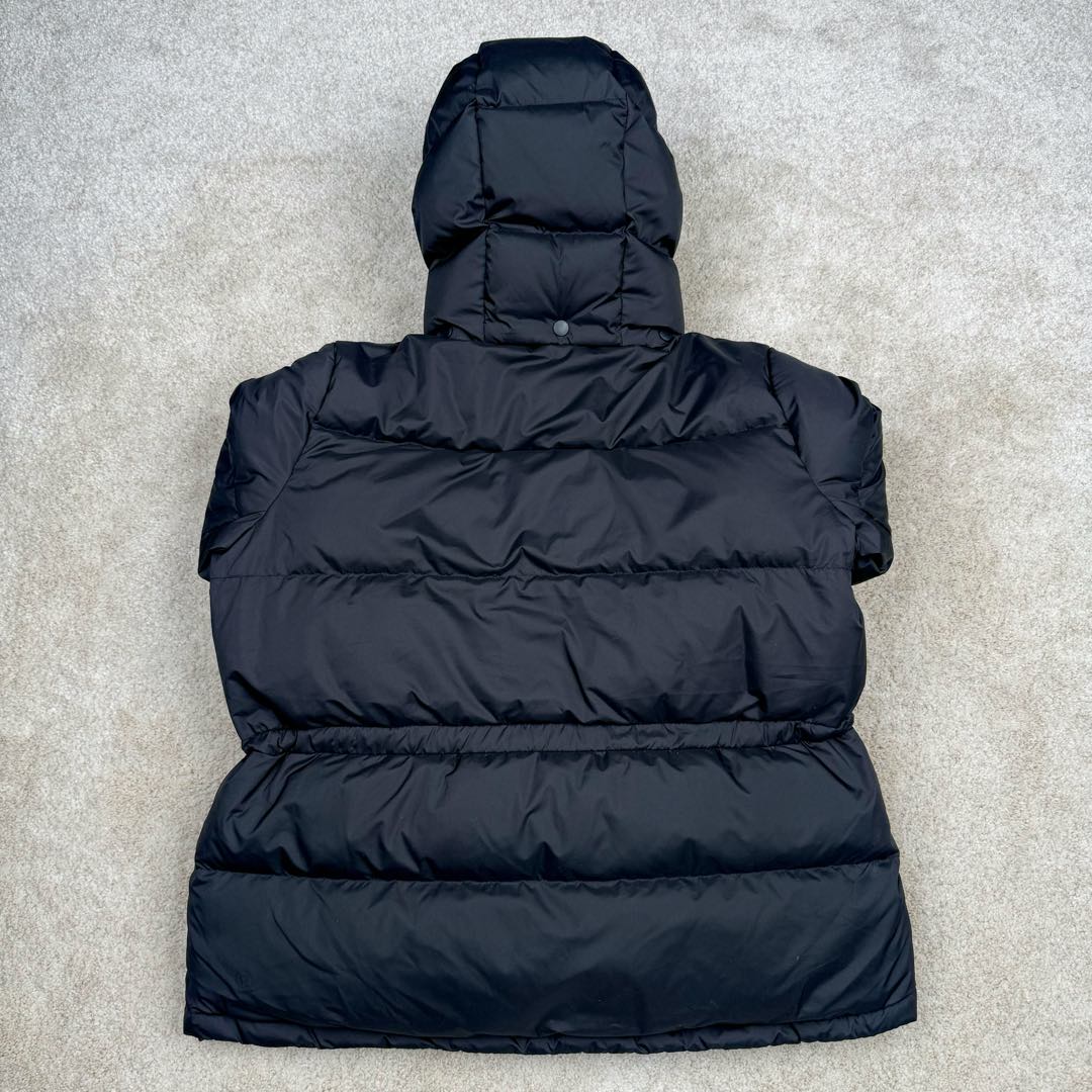 图片[4]-＃暖冬福利 𝗹𝘂𝗹𝘂𝗹𝗲𝗺𝗼𝗻 Winder Puff 露露乐蒙纯色字母徽标防风五格连帽羽绒服女款 设计理念： 穿上这款温暖的羽绒外套，舒适度过寒冬；腰部和下摆带可调节抽绳，方便按需造型，同时助你锁佳热量，不怕寒风 •SoftMatte 面料，具有拒水和防风性能 •600 蓬松度羽绒填充，轻盈温暖 •外侧拉链口袋，带隐藏式手机袋 •内侧口袋，存放所需品 尺码：2 4 6 8 10-选品中心