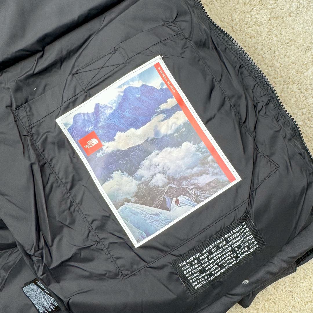 图片[16]-＃暖冬福利 THE NORTH FACE 北面1992系列扎染印花Logo 30周年特别款拉链连帽保暖防水700蓬羽绒服 𝗧𝗵𝗲 𝗡𝗼𝗿𝘁𝗵 𝗙𝗮𝗰𝗲\\\”的字面含义为山的最寒冷、最艰难一面。它也是𝗧𝗵𝗲 𝗡𝗼𝗿𝘁𝗵 𝗙𝗮𝗰𝗲\\\”的产品能够发挥功能的地方。𝗧𝗵𝗲 𝗡𝗼𝗿𝘁𝗵 𝗙𝗮𝗰𝗲。一直致力支持去发现亲近自然。赞助探险家们去征服那些遥远的,人类尚不可触及的角落。 𝗧𝗵𝗲 𝗡𝗼𝗿𝘁𝗵 𝗙𝗮𝗰𝗲\\\”的标识,取自于美国Yosemite优胜美地国家公园内的半圆页山Half Dome,这也是等岩爱好者们擎爬花岗石的终极目标。 顶级原版复刻版本就是指目前国内最高版本（没有之一）（匠心做一件放到专柜就是ZP的衣服） 1⃣️ 进口barudan/百灵达绣花机定制万针电绣，采用进口7号针，进口绣线，保证每字饱满、立体、清晰，可称最贵绣标！ 2⃣️采用国标90白鸭绒填充，保暖性能更出色，轻便不厚重，压缩后的蓬松度恢复性好！ 3⃣️原厂定制独家采用原版一致单层布料做法【非市面通货内加胆布】，采用单层布料考验了布料及羽绒必须要达标，防止跑绒，并保证手感及膨松度，内里采用尼龙nylon双重双层封禁设计，不会出现任何跑绒现象，内置抽拉绳扣的可调节下摆，可防风防寒！ 4⃣️拉链采用吉田YKK原厂定制，刻字清晰，质感完美顺滑. 5⃣️辅料及扣子均采用原版一样铜芯弹簧【非市面铁芯弹簧】 北面羽绒服，不吹嘘，目前能比我们做的更好的几乎没有！ 用心做一件原版产品，让每一位客户有底气去给他的客户介绍说：这个是国内最顶级复刻版本。 好的产品不需要过多软文去衬托， 只有垃圾产品才会吹嘘：原单ZP 用洒洒洋洋几千字来打动消费者 尺码：XS S M L XL XXL-选品中心