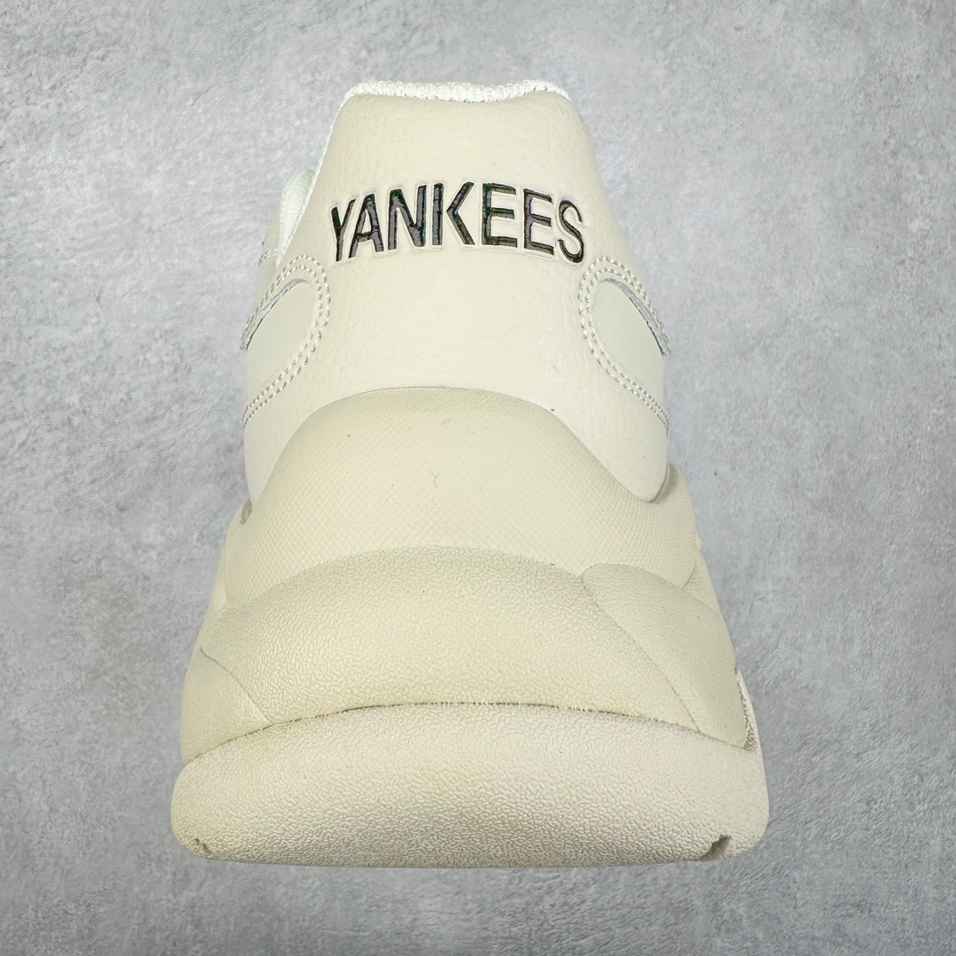 图片[8]-＃特价福利 MLB BigBall Chunky纽约洋基队增高复古风印花老爹鞋 MLB是韩国F&F旗下潮流服装品牌 拥有150年历史的经典传统 是街头文化和国际生活方式的领导者 MLB拥有包括男装、女装、童装、配饰在内的全品类服饰 提供覆盖各性别、各年龄层、From Head to Toe的穿搭装备 其产品结合了韩国的时尚造型与质感 展现了运动服饰也可以兼具时尚潮流的风格 在产品设计上 MLB不仅融合了美国职业棒球大联盟的各当家球队 更结合了棒球运动中的各个元素 复古风范自信控场 复古鞋型率先勾描独特的自我态度 在经典线条与时尚元素的精彩交织下刷新街头复古运动风潮 质感十足兼备卓越的舒适透气性能迎合夏日追求的自在脚感。尺码：36 37 38 39 40 41 42 43 44 45-选品中心