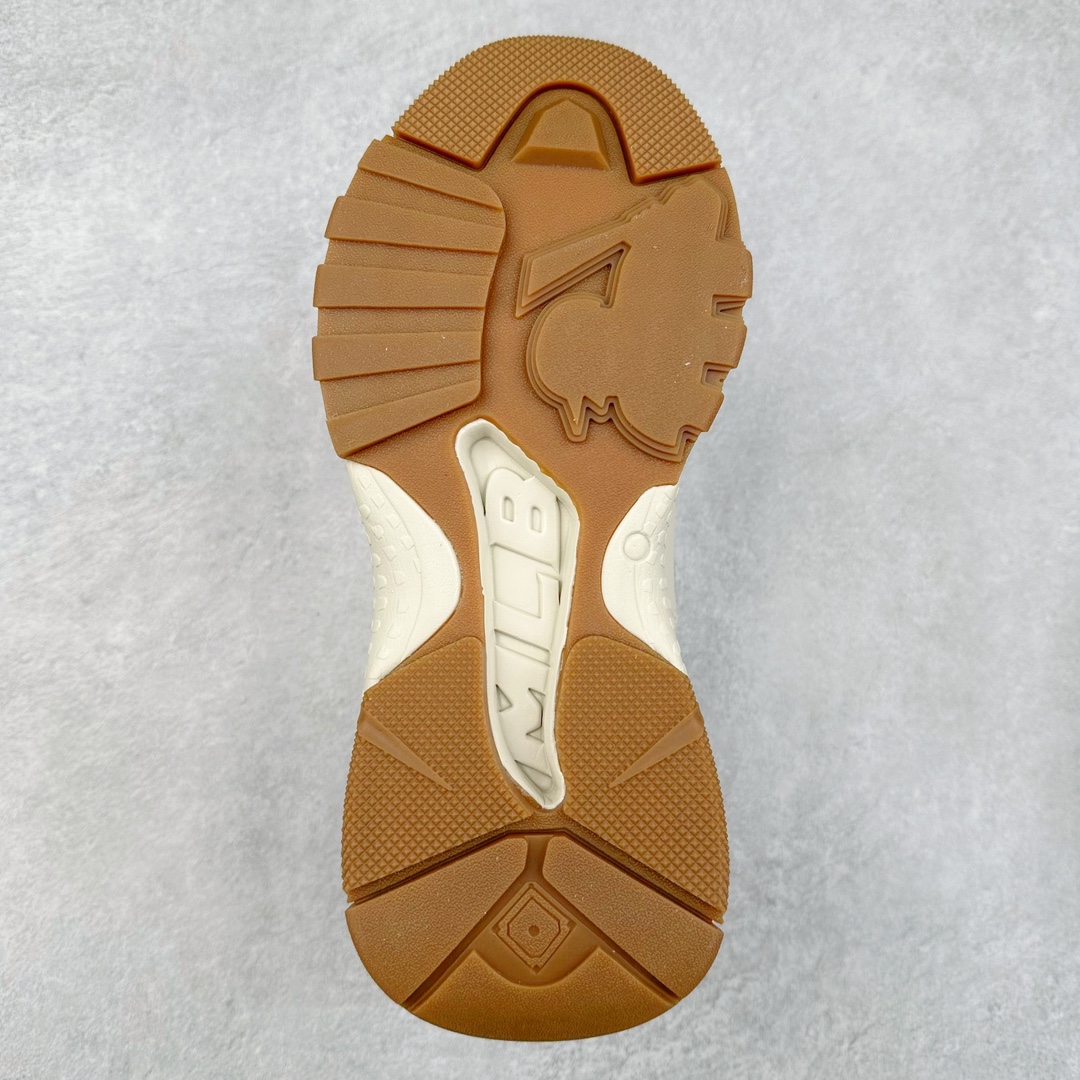 图片[9]-＃特价福利 MLB BigBall Chunky纽约洋基队增高复古风印花老爹鞋 MLB是韩国F&F旗下潮流服装品牌 拥有150年历史的经典传统 是街头文化和国际生活方式的领导者 MLB拥有包括男装、女装、童装、配饰在内的全品类服饰 提供覆盖各性别、各年龄层、From Head to Toe的穿搭装备 其产品结合了韩国的时尚造型与质感 展现了运动服饰也可以兼具时尚潮流的风格 在产品设计上 MLB不仅融合了美国职业棒球大联盟的各当家球队 更结合了棒球运动中的各个元素 复古风范自信控场 复古鞋型率先勾描独特的自我态度 在经典线条与时尚元素的精彩交织下刷新街头复古运动风潮 质感十足兼备卓越的舒适透气性能迎合夏日追求的自在脚感。尺码：36 37 38 39 40 41 42 43 44 45-选品中心