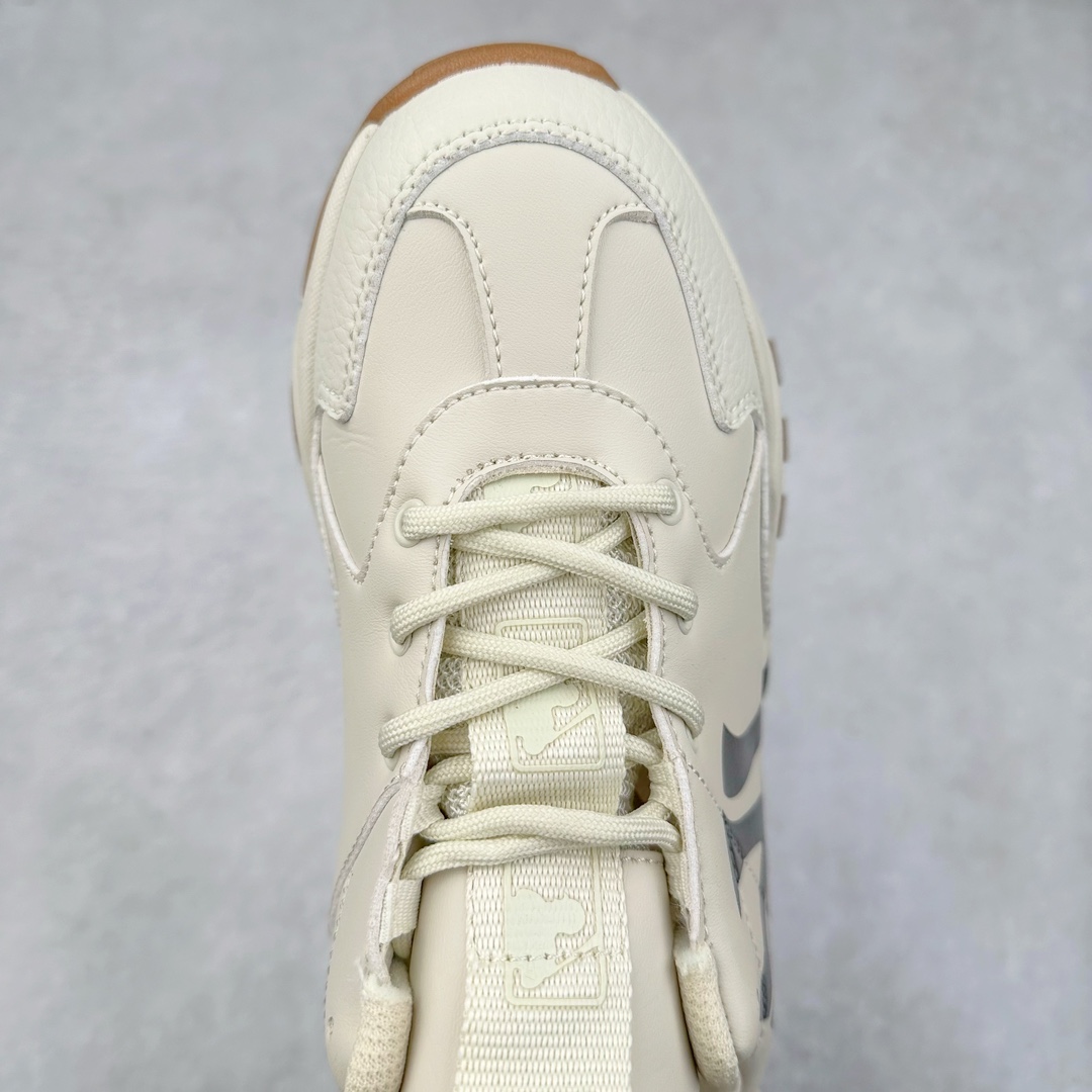 图片[4]-＃特价福利 MLB BigBall Chunky纽约洋基队增高复古风印花老爹鞋 MLB是韩国F&F旗下潮流服装品牌 拥有150年历史的经典传统 是街头文化和国际生活方式的领导者 MLB拥有包括男装、女装、童装、配饰在内的全品类服饰 提供覆盖各性别、各年龄层、From Head to Toe的穿搭装备 其产品结合了韩国的时尚造型与质感 展现了运动服饰也可以兼具时尚潮流的风格 在产品设计上 MLB不仅融合了美国职业棒球大联盟的各当家球队 更结合了棒球运动中的各个元素 复古风范自信控场 复古鞋型率先勾描独特的自我态度 在经典线条与时尚元素的精彩交织下刷新街头复古运动风潮 质感十足兼备卓越的舒适透气性能迎合夏日追求的自在脚感。尺码：36 37 38 39 40 41 42 43 44 45-选品中心