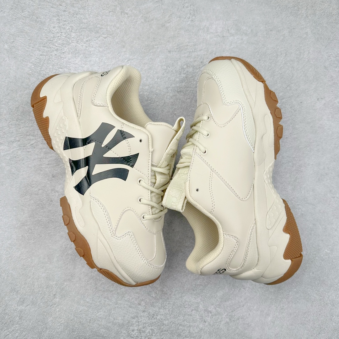 图片[3]-＃特价福利 MLB BigBall Chunky纽约洋基队增高复古风印花老爹鞋 MLB是韩国F&F旗下潮流服装品牌 拥有150年历史的经典传统 是街头文化和国际生活方式的领导者 MLB拥有包括男装、女装、童装、配饰在内的全品类服饰 提供覆盖各性别、各年龄层、From Head to Toe的穿搭装备 其产品结合了韩国的时尚造型与质感 展现了运动服饰也可以兼具时尚潮流的风格 在产品设计上 MLB不仅融合了美国职业棒球大联盟的各当家球队 更结合了棒球运动中的各个元素 复古风范自信控场 复古鞋型率先勾描独特的自我态度 在经典线条与时尚元素的精彩交织下刷新街头复古运动风潮 质感十足兼备卓越的舒适透气性能迎合夏日追求的自在脚感。尺码：36 37 38 39 40 41 42 43 44 45-选品中心