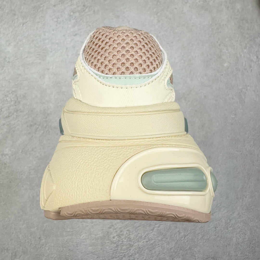 图片[8]-AD XLG Runner Deluxe 跑步者豪华版系列低帮厚底增高老爹风复古缓震休闲运动慢跑鞋 IF6934 自从阿迪达斯和巴黎世家合作后，没少出双方联名的平替。结果根据最新情报，阿迪现在已经把手伸到了巴家爆款3XL的身上，新鞋Xlg Runner Deluxe实物曝光，emm，鞋款整体一眼丁真是巴黎世家Track＋3XL大底的缝合怪版本，要不是鞋侧明晃晃的adidas三道杠Logo，估计各位看了都得蒙。这波不能说是完全复制巴黎世家，但也多少有点借鉴的味道了。新鞋基本就是在阿迪经典\\\”Climacool\\\”鞋款的基础上，升级了Boots大底以及加入了\\\”巴味\\\”设计元素…尺码：35 36 36⅔ 37⅓ 38 38⅔ 39⅓ 40 40⅔ 41⅓ 42 42⅔ 43⅓ 44 44⅔ 45 46-选品中心