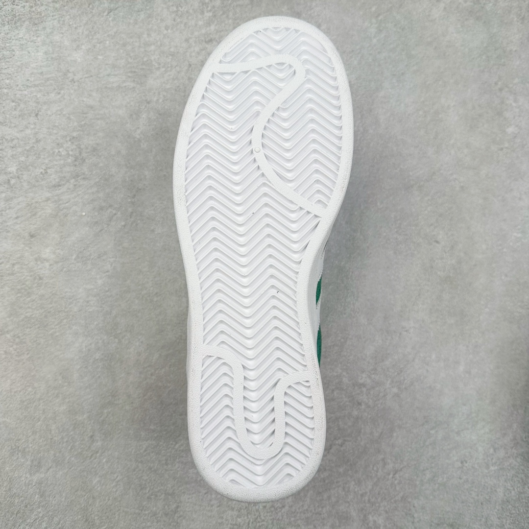 图片[9]-＃特价福利 AD Originals Superstar 经典复古贝壳头厚底板鞋 IE4658 诞生于1969年 是第一双将全皮面鞋 身与橡胶鞋头结合在一起的低帮篮球鞋 Superstar最开始 是作为高帮篮球鞋Pro Model的低帮版本而出现的 但因为其独特和醒目的橡胶鞋头造型而让大家熟知 被大家形象地称为\\\”shelltoe\\\”贝壳头 在70年代的美国职业篮球场上 接近3/4的NBA球员都将这双Superstar作为场上用鞋 80年代之后 经过不断的改良和发展 Superstar逐渐成为横跨时装、音乐、街头文化、休闲和运动等各大领域的时尚潮鞋 尺码：35.5 36 36.5 37 38 38.5 39 40 40.5 41 42 42.5 43 44 44.5 45-选品中心