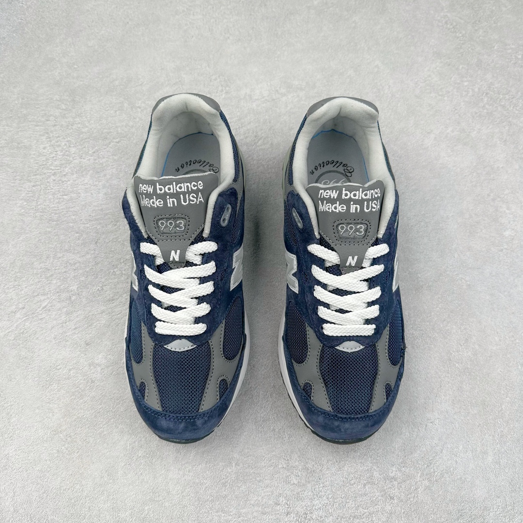 图片[2]-＃K版纯原 New Balance 新百伦NB993总统复古慢跑鞋 鞋身以网眼鞋面结合同色系优质麂皮革构成，鞋舌处点缀 New Balance Made In USA 同色系刺绣标识，彰显鞋款身份。鞋侧点缀银色 \\\”993\\\” 字样，丰富鞋身设计的同时，构建时尚外观。鞋款搭载 ABZORB 缓震系统，通过缓冲和抗压性的结合来吸收冲击力，舒适功能升级。同时搭配泛黄做旧中底，打造丰富层次感，缔造出色复古韵味。尺码：36 37 37.5 38 38.5 39 40 40.5 41.5 42 42.5 43 44 44.5 45-选品中心