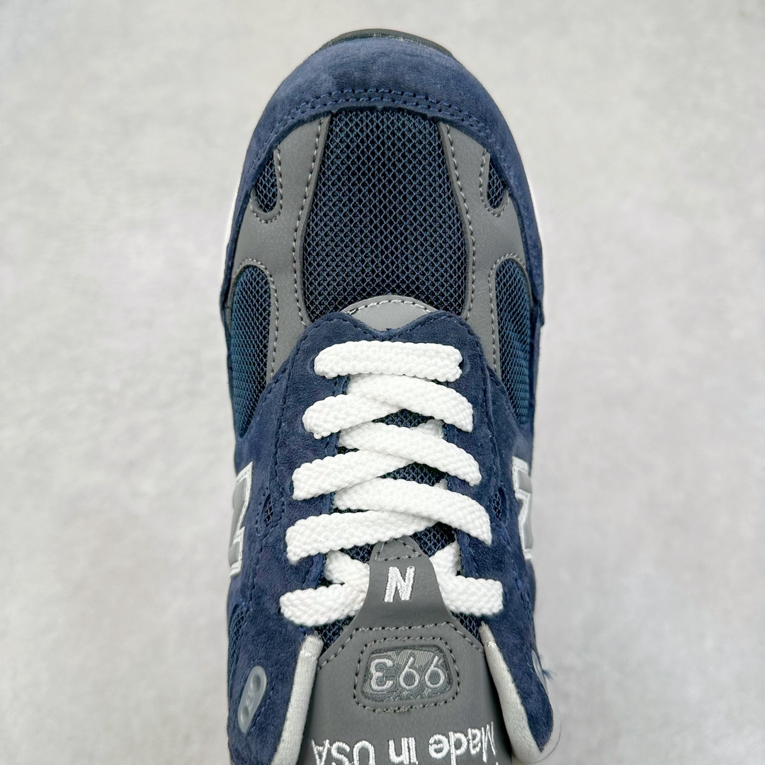 图片[4]-＃K版纯原 New Balance 新百伦NB993总统复古慢跑鞋 鞋身以网眼鞋面结合同色系优质麂皮革构成，鞋舌处点缀 New Balance Made In USA 同色系刺绣标识，彰显鞋款身份。鞋侧点缀银色 \\\”993\\\” 字样，丰富鞋身设计的同时，构建时尚外观。鞋款搭载 ABZORB 缓震系统，通过缓冲和抗压性的结合来吸收冲击力，舒适功能升级。同时搭配泛黄做旧中底，打造丰富层次感，缔造出色复古韵味。尺码：36 37 37.5 38 38.5 39 40 40.5 41.5 42 42.5 43 44 44.5 45-选品中心