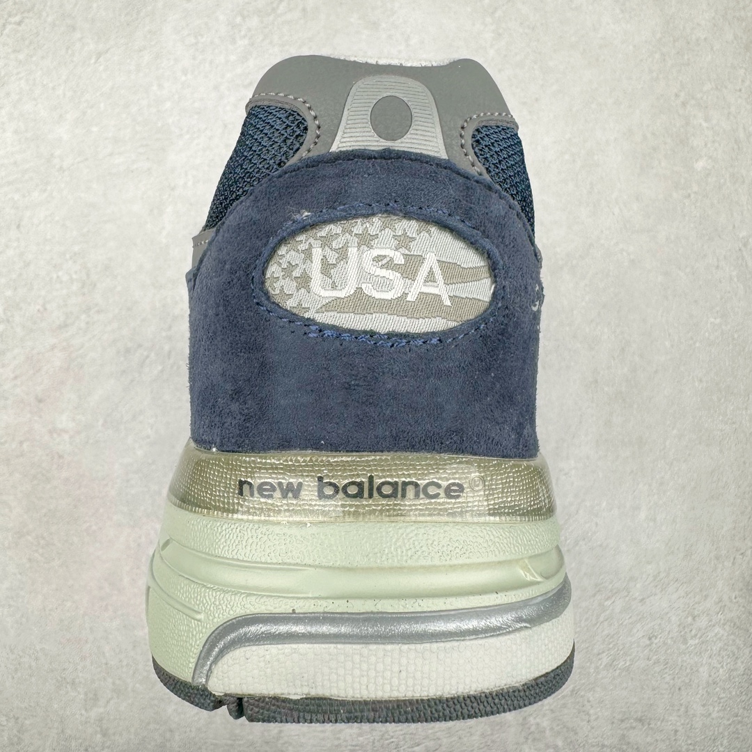 图片[8]-＃K版纯原 New Balance 新百伦NB993总统复古慢跑鞋 鞋身以网眼鞋面结合同色系优质麂皮革构成，鞋舌处点缀 New Balance Made In USA 同色系刺绣标识，彰显鞋款身份。鞋侧点缀银色 \\\”993\\\” 字样，丰富鞋身设计的同时，构建时尚外观。鞋款搭载 ABZORB 缓震系统，通过缓冲和抗压性的结合来吸收冲击力，舒适功能升级。同时搭配泛黄做旧中底，打造丰富层次感，缔造出色复古韵味。尺码：36 37 37.5 38 38.5 39 40 40.5 41.5 42 42.5 43 44 44.5 45-选品中心