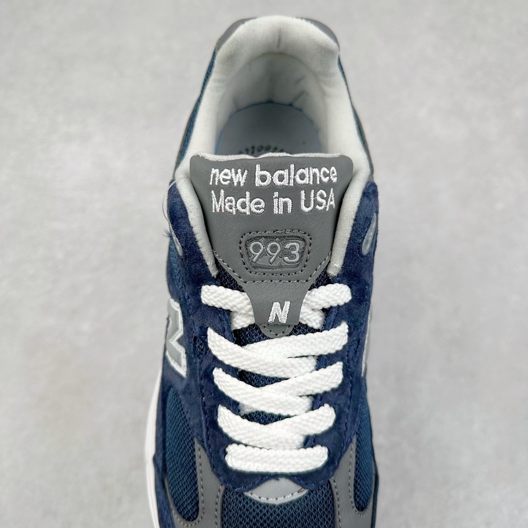 图片[5]-＃K版纯原 New Balance 新百伦NB993总统复古慢跑鞋 鞋身以网眼鞋面结合同色系优质麂皮革构成，鞋舌处点缀 New Balance Made In USA 同色系刺绣标识，彰显鞋款身份。鞋侧点缀银色 \\\”993\\\” 字样，丰富鞋身设计的同时，构建时尚外观。鞋款搭载 ABZORB 缓震系统，通过缓冲和抗压性的结合来吸收冲击力，舒适功能升级。同时搭配泛黄做旧中底，打造丰富层次感，缔造出色复古韵味。尺码：36 37 37.5 38 38.5 39 40 40.5 41.5 42 42.5 43 44 44.5 45-选品中心