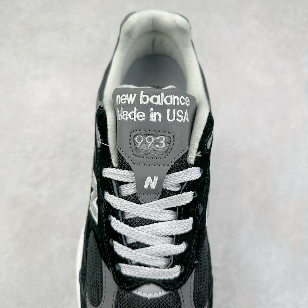 图片[5]-＃K版纯原 New Balance 新百伦NB993总统复古慢跑鞋 鞋身以网眼鞋面结合同色系优质麂皮革构成，鞋舌处点缀 New Balance Made In USA 同色系刺绣标识，彰显鞋款身份。鞋侧点缀银色 \\\”993\\\” 字样，丰富鞋身设计的同时，构建时尚外观。鞋款搭载 ABZORB 缓震系统，通过缓冲和抗压性的结合来吸收冲击力，舒适功能升级。同时搭配泛黄做旧中底，打造丰富层次感，缔造出色复古韵味。尺码：36 37 37.5 38 38.5 39 40 40.5 41.5 42 42.5 43 44 44.5 45-选品中心