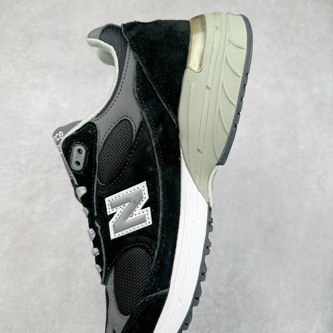 图片[7]-＃K版纯原 New Balance 新百伦NB993总统复古慢跑鞋 鞋身以网眼鞋面结合同色系优质麂皮革构成，鞋舌处点缀 New Balance Made In USA 同色系刺绣标识，彰显鞋款身份。鞋侧点缀银色 \\\”993\\\” 字样，丰富鞋身设计的同时，构建时尚外观。鞋款搭载 ABZORB 缓震系统，通过缓冲和抗压性的结合来吸收冲击力，舒适功能升级。同时搭配泛黄做旧中底，打造丰富层次感，缔造出色复古韵味。尺码：36 37 37.5 38 38.5 39 40 40.5 41.5 42 42.5 43 44 44.5 45-选品中心