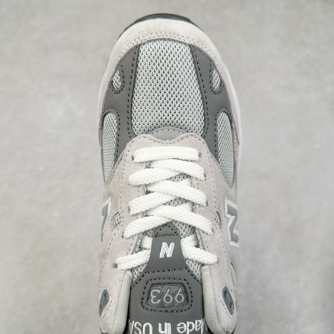 图片[4]-＃K版纯原 New Balance 新百伦NB993总统复古慢跑鞋 鞋身以网眼鞋面结合同色系优质麂皮革构成，鞋舌处点缀 New Balance Made In USA 同色系刺绣标识，彰显鞋款身份。鞋侧点缀银色 \\\”993\\\” 字样，丰富鞋身设计的同时，构建时尚外观。鞋款搭载 ABZORB 缓震系统，通过缓冲和抗压性的结合来吸收冲击力，舒适功能升级。同时搭配泛黄做旧中底，打造丰富层次感，缔造出色复古韵味。尺码：36 37 37.5 38 38.5 39 40 40.5 41.5 42 42.5 43 44 44.5 45-选品中心