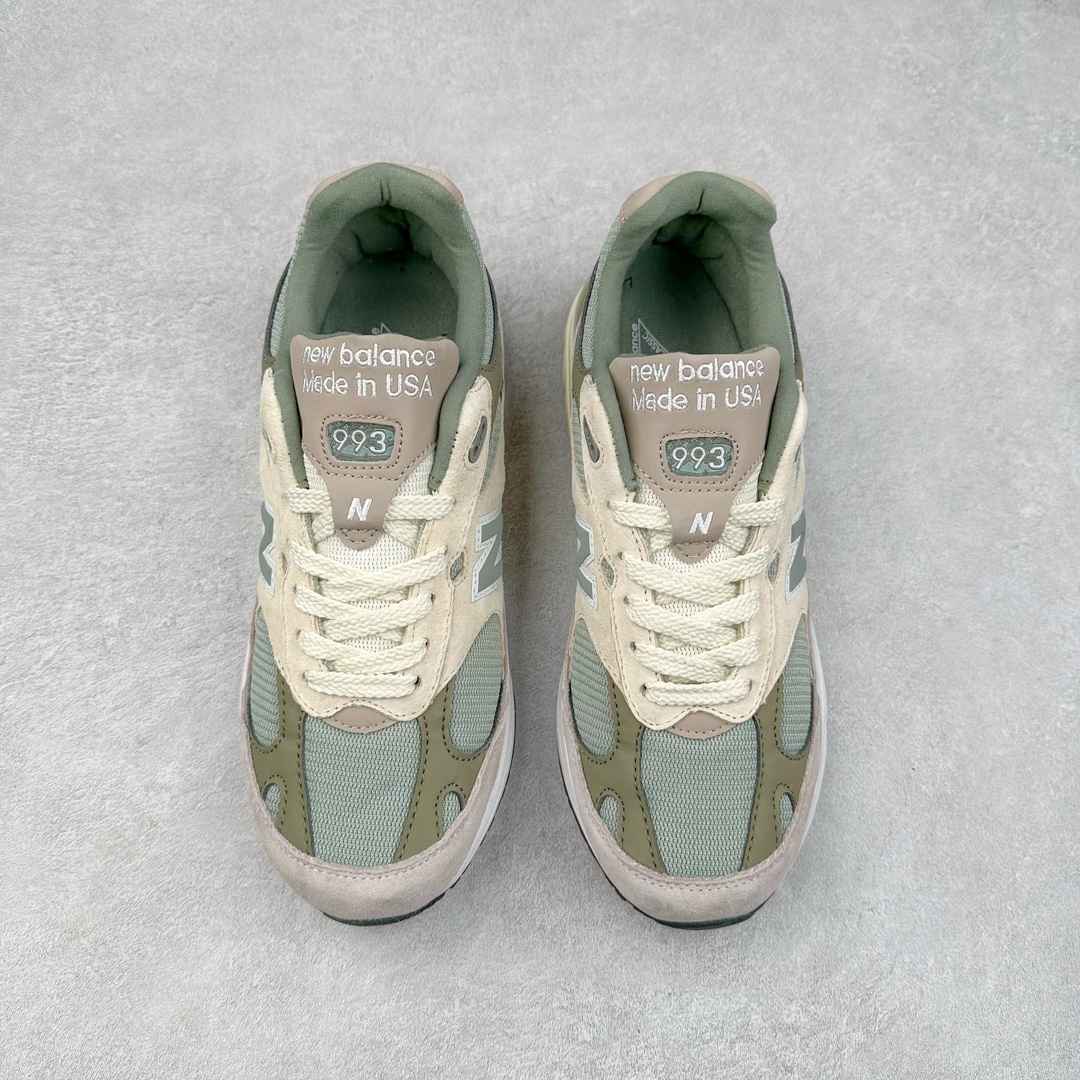 图片[2]-＃K版纯原 New Balance 新百伦NB993总统复古慢跑鞋 鞋身以网眼鞋面结合同色系优质麂皮革构成，鞋舌处点缀 New Balance Made In USA 同色系刺绣标识，彰显鞋款身份。鞋侧点缀银色 \\\”993\\\” 字样，丰富鞋身设计的同时，构建时尚外观。鞋款搭载 ABZORB 缓震系统，通过缓冲和抗压性的结合来吸收冲击力，舒适功能升级。同时搭配泛黄做旧中底，打造丰富层次感，缔造出色复古韵味。尺码：36 37 37.5 38 38.5 39 40 40.5 41.5 42 42.5 43 44 44.5 45-选品中心