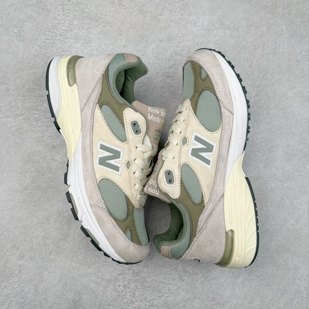 图片[3]-＃K版纯原 New Balance 新百伦NB993总统复古慢跑鞋 鞋身以网眼鞋面结合同色系优质麂皮革构成，鞋舌处点缀 New Balance Made In USA 同色系刺绣标识，彰显鞋款身份。鞋侧点缀银色 \\\”993\\\” 字样，丰富鞋身设计的同时，构建时尚外观。鞋款搭载 ABZORB 缓震系统，通过缓冲和抗压性的结合来吸收冲击力，舒适功能升级。同时搭配泛黄做旧中底，打造丰富层次感，缔造出色复古韵味。尺码：36 37 37.5 38 38.5 39 40 40.5 41.5 42 42.5 43 44 44.5 45-选品中心