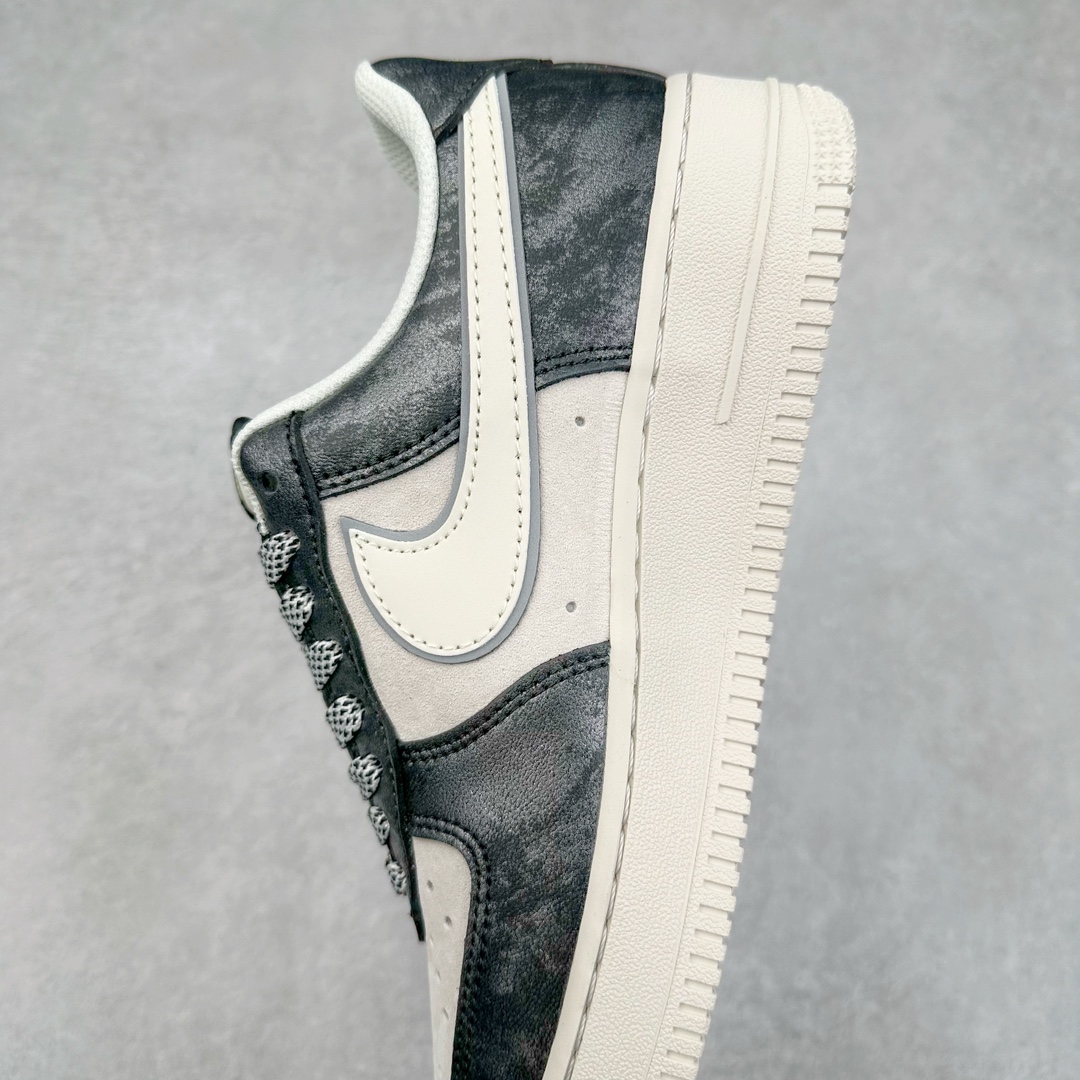 图片[7]-NK Air Force 1´07 Low 空军一号低帮百搭休闲运动板鞋 DM6688-008 柔软、弹性十足的缓震性能和出色的中底设计 横跨复古与现代的外型结合 造就出风靡全球 三十多年的Force 1 直到今天还深受青睐 尺码：36 36.5 37.5 38 38.5 39 40 40.5 41 42 42.5 43 44 44.5 45-选品中心