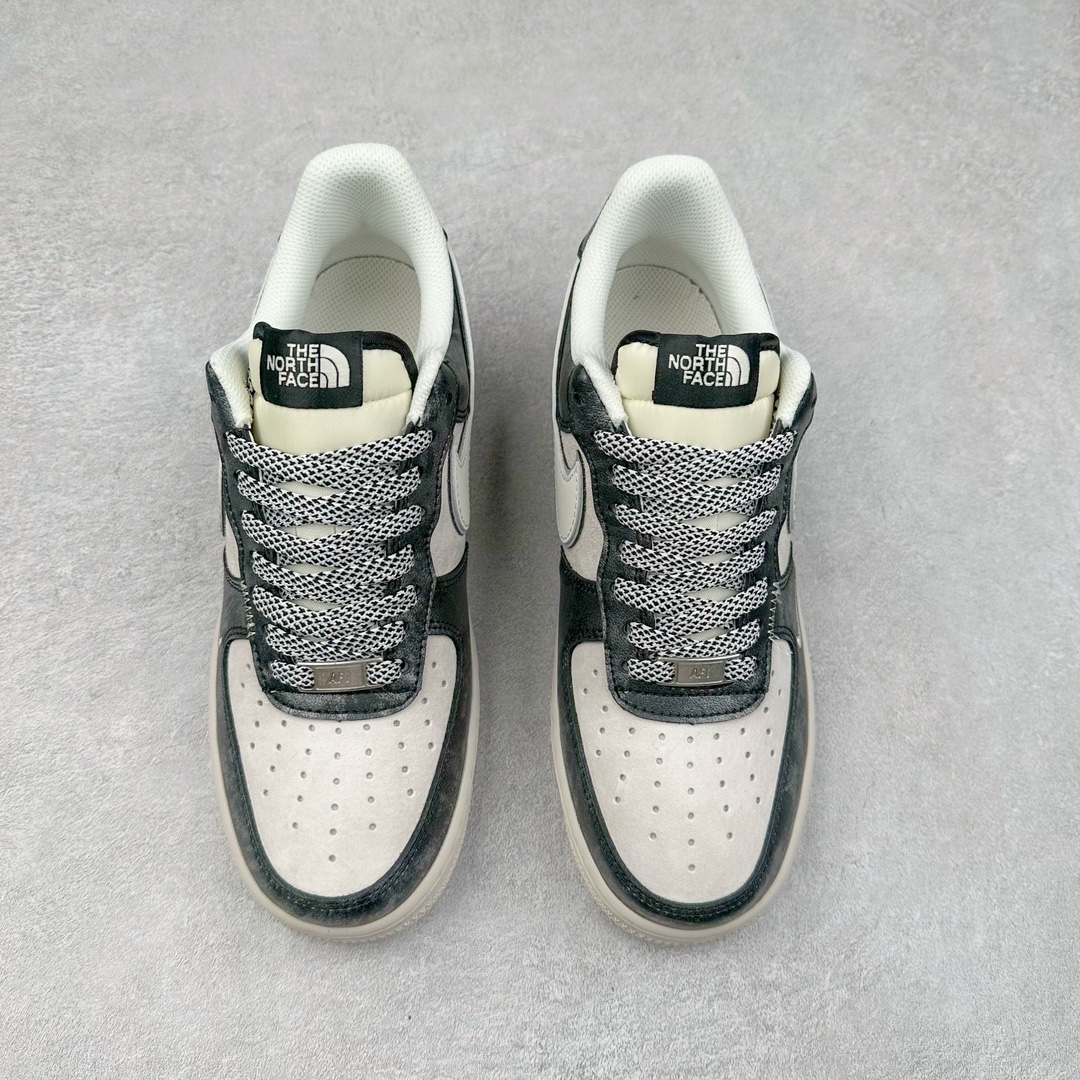 图片[2]-NK Air Force 1´07 Low 空军一号低帮百搭休闲运动板鞋 DM6688-008 柔软、弹性十足的缓震性能和出色的中底设计 横跨复古与现代的外型结合 造就出风靡全球 三十多年的Force 1 直到今天还深受青睐 尺码：36 36.5 37.5 38 38.5 39 40 40.5 41 42 42.5 43 44 44.5 45-选品中心