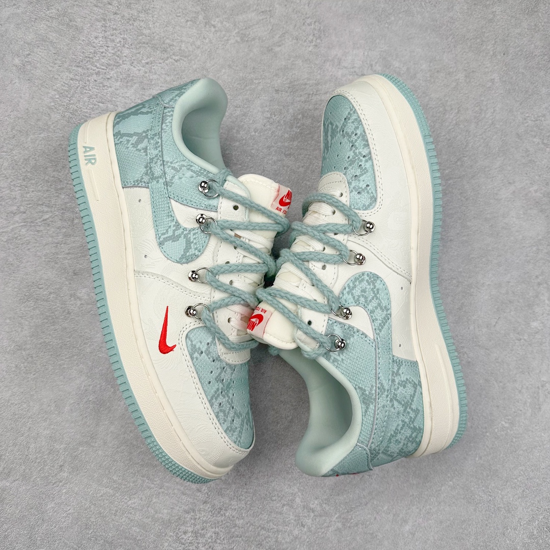 图片[3]-NK Air Force 1´07 Low 空军一号低帮百搭休闲运动板鞋 KK1988-023 柔软、弹性十足的缓震性能和出色的中底设计 横跨复古与现代的外型结合 造就出风靡全球 三十多年的Force 1 直到今天还深受青睐 尺码：36 36.5 37.5 38 38.5 39 40 40.5 41 42 42.5 43 44 44.5 45-选品中心