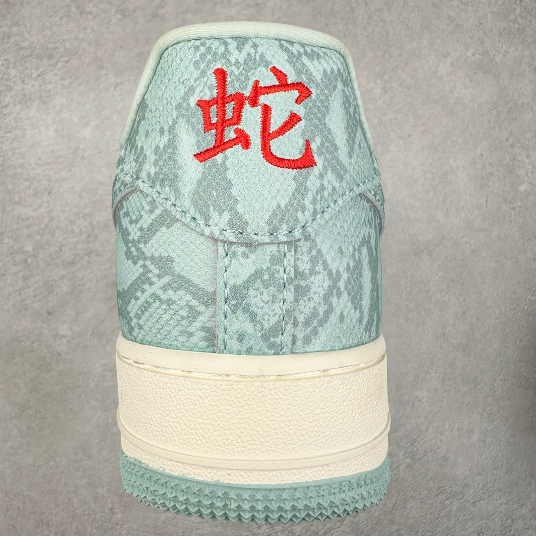 图片[8]-NK Air Force 1´07 Low 空军一号低帮百搭休闲运动板鞋 KK1988-023 柔软、弹性十足的缓震性能和出色的中底设计 横跨复古与现代的外型结合 造就出风靡全球 三十多年的Force 1 直到今天还深受青睐 尺码：36 36.5 37.5 38 38.5 39 40 40.5 41 42 42.5 43 44 44.5 45-选品中心