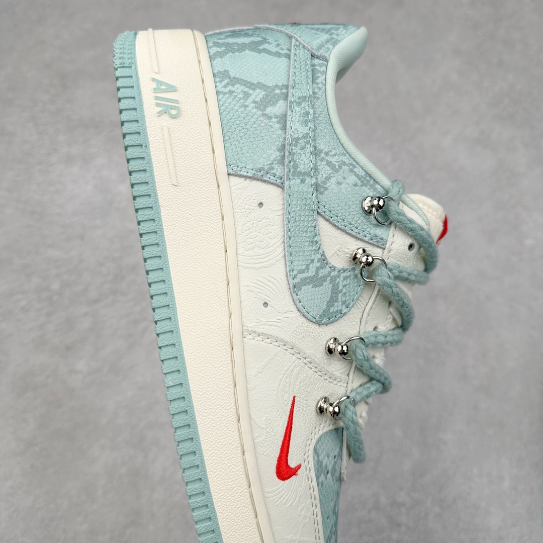 图片[6]-NK Air Force 1´07 Low 空军一号低帮百搭休闲运动板鞋 KK1988-023 柔软、弹性十足的缓震性能和出色的中底设计 横跨复古与现代的外型结合 造就出风靡全球 三十多年的Force 1 直到今天还深受青睐 尺码：36 36.5 37.5 38 38.5 39 40 40.5 41 42 42.5 43 44 44.5 45-选品中心