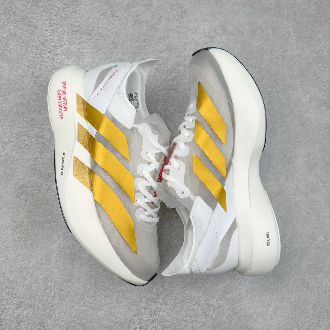 图片[3]-AD Adizero Eva SL M 零度进化版系列低帮轻便透气竞速休闲运动慢跑鞋 IH5568 相信大家对去年 adidas 横空出世的「顶级超跑」adiZero Adios Pro EVO 1 记忆犹新！不仅登顶阿迪史上最轻跑鞋宝座，更在接下来的全球马拉松赛事中，持续书写着惊人成绩，被网友戏称新一代「阿迪神鞋」全网刷屏！极简设计语言与强烈速度感和存在感的鞋侧三线，让人过目不忘，特别种草！其中定位于中长跑训练的 adidas Adizero Evo SL，整体外观造型与 adiZero Adios Pro EVO 1 非常相似。中底配置方面搭载全掌 Lightstrike Pro，鞋面采用透气网面示人，契合日常训练鞋的定位，更加耐用。外底给到了马牌橡胶，及类似上代竞速旗舰 adidas Adizero Adios Pro 3 区域分布。整体看下来无论是外观的鲜明辨识度，还是配置的扎实程度都很顶。尺码：36 36⅔ 37⅓ 38 38⅔ 39⅓ 40 40⅔ 41⅓ 42 42⅔ 43⅓ 44 45-选品中心