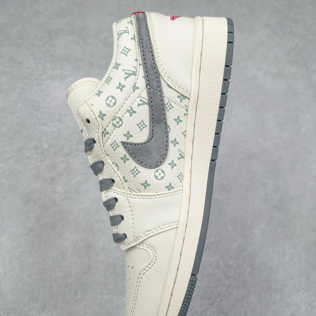 图片[7]-Air Jordan AJ1 Low 低帮系列定制配色WG8850-010 原厂内置气垫魔块 A模大底 头层小牛皮 鞋舌AJ原厂专用牛津布+AJ专用反口珍珠布+原厂无杂质高弹内里海棉+特殊封边弹力鞋带 尺码：36 36.5 37.5 38 38.5 39 40 40.5 41 42 42.5 43 44 44.5 45 46-选品中心