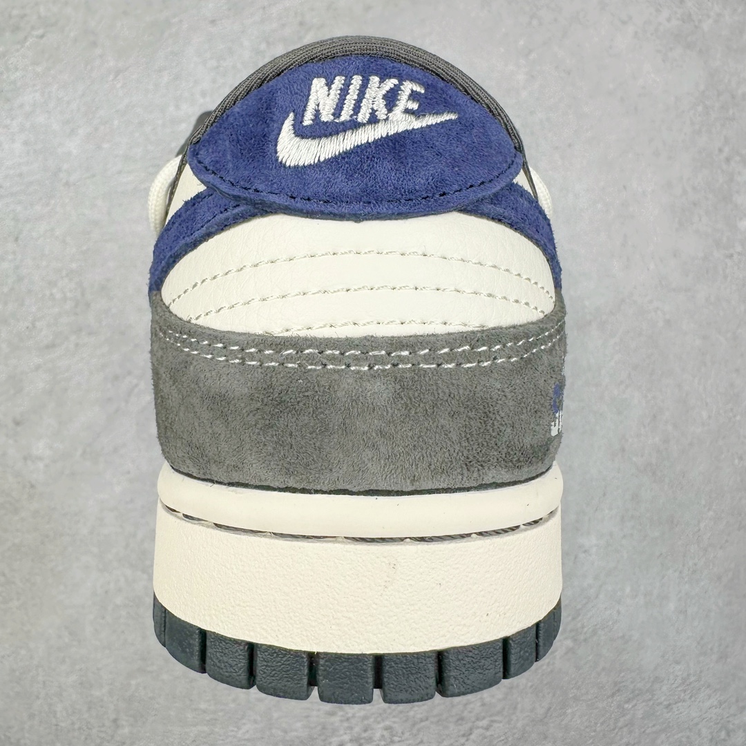 图片[8]-NK Dunk Low 定制配色 XS1186-100 大厂出品 极力推荐 原装头层材料 独家版型蒸餾加工帶來的是更好的视觉和脚感体验大厂纯原品质出货 清洁度 电绣工艺 皮料切割干净无任何毛边 细节完美 尺码：36 36.5 37.5 38 38.5 39 40 40.5 41 42 42.5 43 44 44.5 45 46 47.5-选品中心