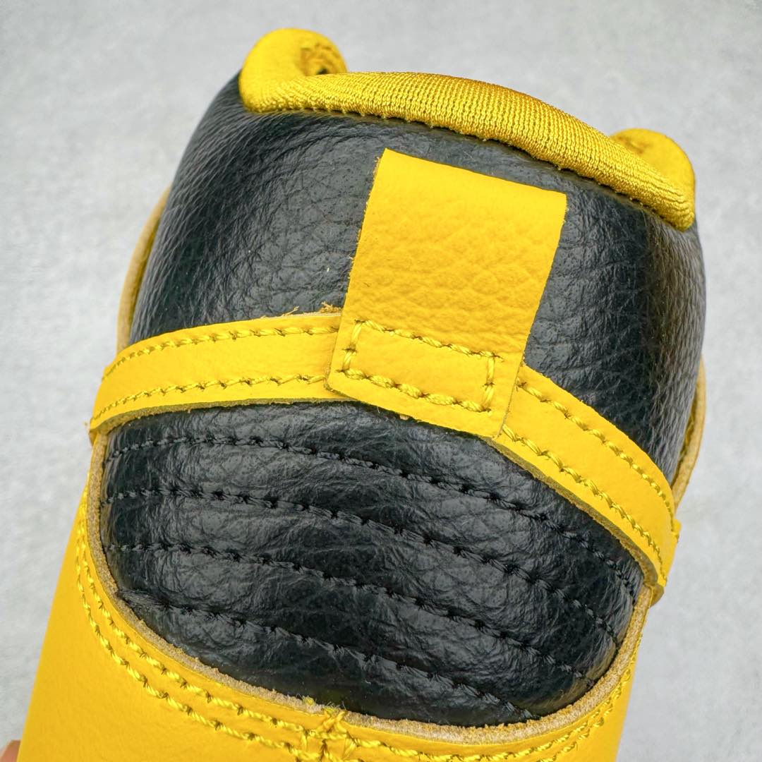 图片[16]-＃S2纯原 Wu-Tang x NK Dunk High 舒适百搭防滑耐磨高帮板鞋 黄黑色 HJ4320-001 独家原厂航空铝磨具打磨大底 鞋头坡度极致还原 原盒原配 圈内天花板工艺 原厂冲刀 超高清洁度 全鞋零毛边皮料切割 全套原楦原模倾力打造完美版型 采用原厂百宏鞋带以及原厂百宏织唛舌标 内标可供原厂几率过验 原厂中底布黄色点胶 原厂中底布拉帮走线遵循公司‼️尺码：36 36.5 37.5 38 38.5 39 40 40.5 41 42 42.5 43 44 44.5 45 46 47.5-选品中心