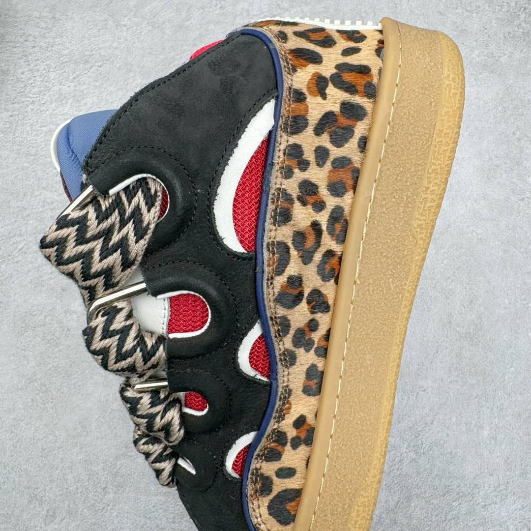 图片[7]-＃GD广顶 Lanvin Leather Curb Sneakers浪凡面包鞋 Leather是一款灵感源自90年代的运动鞋 设计自信 尺寸夸张 这款鞋由纳帕小牛皮、翻毛皮和网眼布制成 圆润的外形、加垫的鞋舌和弯曲的金属孔眼使这款精心打造的鞋格外舒适 尺码：35 36 37 38 39 40 41 42 43 44 45 46-选品中心