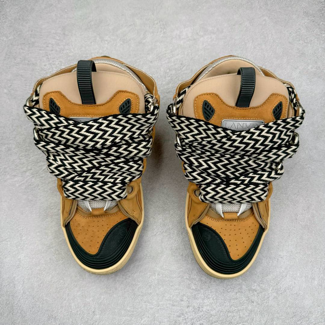 图片[2]-＃GD广顶 Lanvin Leather Curb Sneakers浪凡面包鞋 Leather是一款灵感源自90年代的运动鞋 设计自信 尺寸夸张 这款鞋由纳帕小牛皮、翻毛皮和网眼布制成 圆润的外形、加垫的鞋舌和弯曲的金属孔眼使这款精心打造的鞋格外舒适 尺码：35 36 37 38 39 40 41 42 43 44 45 46-选品中心