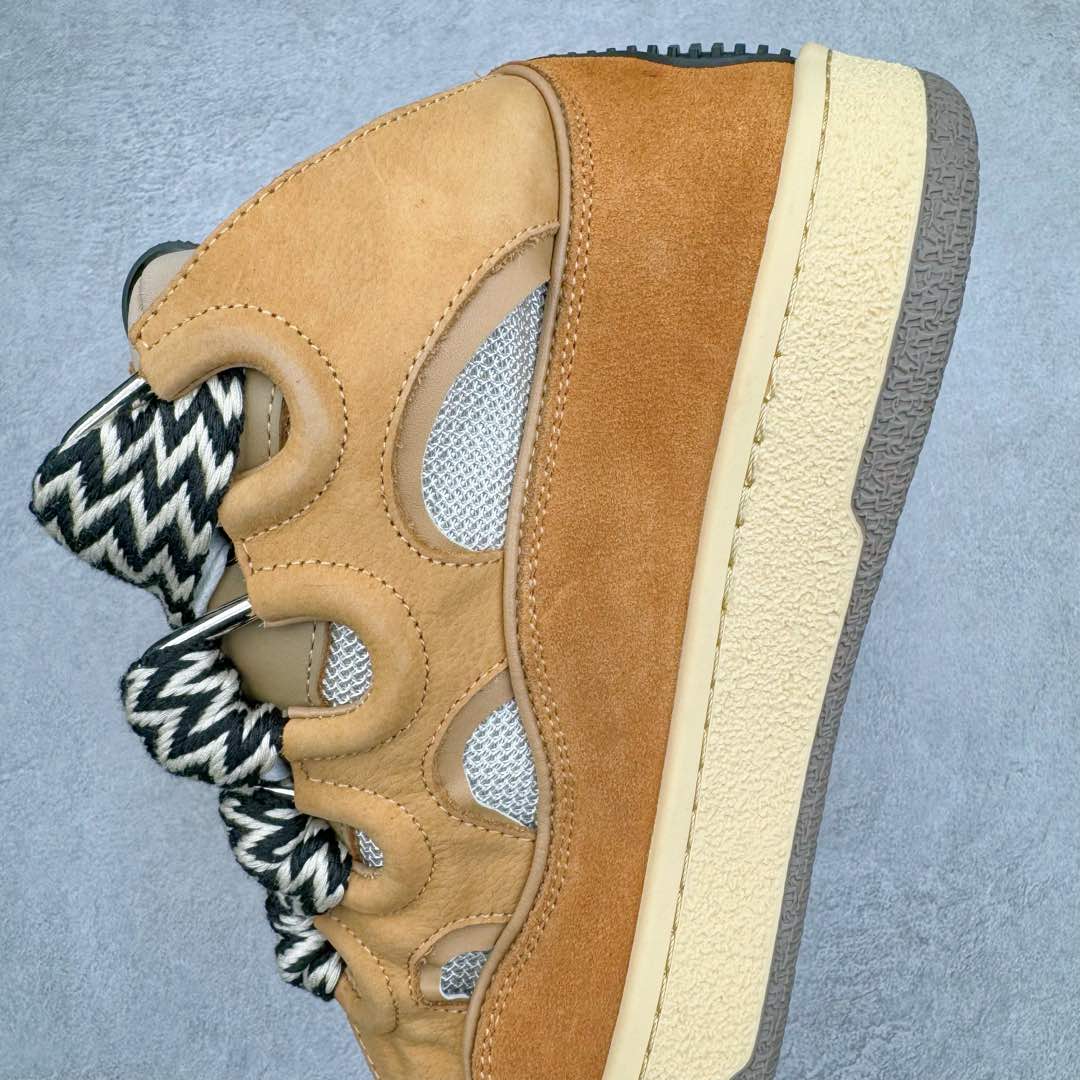 图片[7]-＃GD广顶 Lanvin Leather Curb Sneakers浪凡面包鞋 Leather是一款灵感源自90年代的运动鞋 设计自信 尺寸夸张 这款鞋由纳帕小牛皮、翻毛皮和网眼布制成 圆润的外形、加垫的鞋舌和弯曲的金属孔眼使这款精心打造的鞋格外舒适 尺码：35 36 37 38 39 40 41 42 43 44 45 46-选品中心