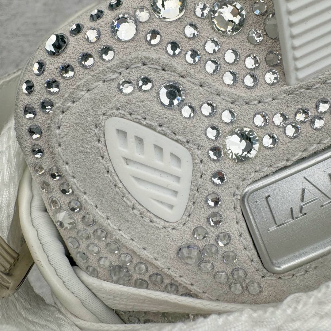 图片[12]-＃GD广顶 Lanvin Leather Curb Sneakers浪凡面包鞋 Leather是一款灵感源自90年代的运动鞋 设计自信 尺寸夸张 这款鞋由纳帕小牛皮、翻毛皮和网眼布制成 圆润的外形、加垫的鞋舌和弯曲的金属孔眼使这款精心打造的鞋格外舒适 尺码：35 36 37 38 39 40 41 42 43 44 45 46-选品中心