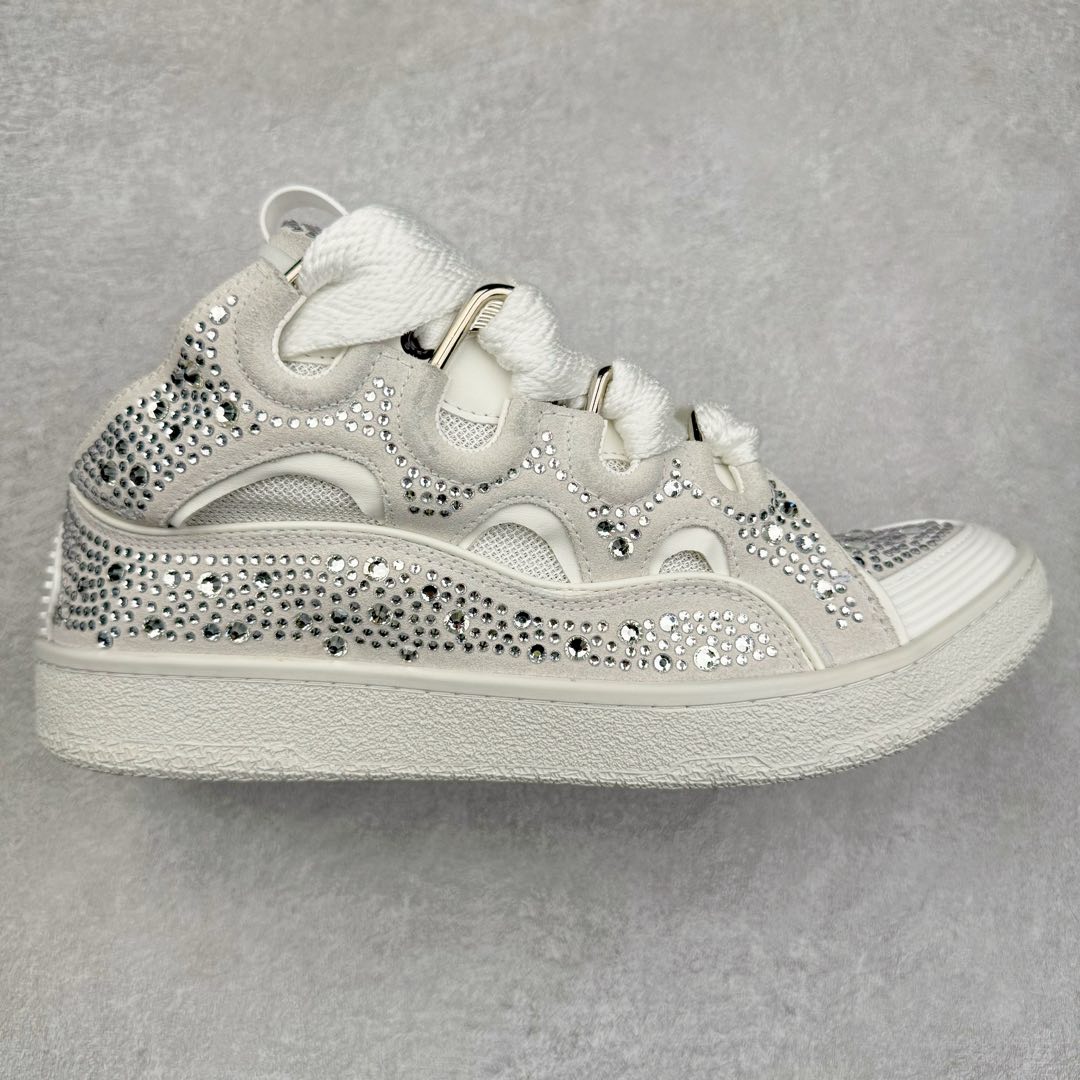 图片[7]-＃GD广顶 Lanvin Leather Curb Sneakers浪凡面包鞋 Leather是一款灵感源自90年代的运动鞋 设计自信 尺寸夸张 这款鞋由纳帕小牛皮、翻毛皮和网眼布制成 圆润的外形、加垫的鞋舌和弯曲的金属孔眼使这款精心打造的鞋格外舒适 尺码：35 36 37 38 39 40 41 42 43 44 45 46-选品中心