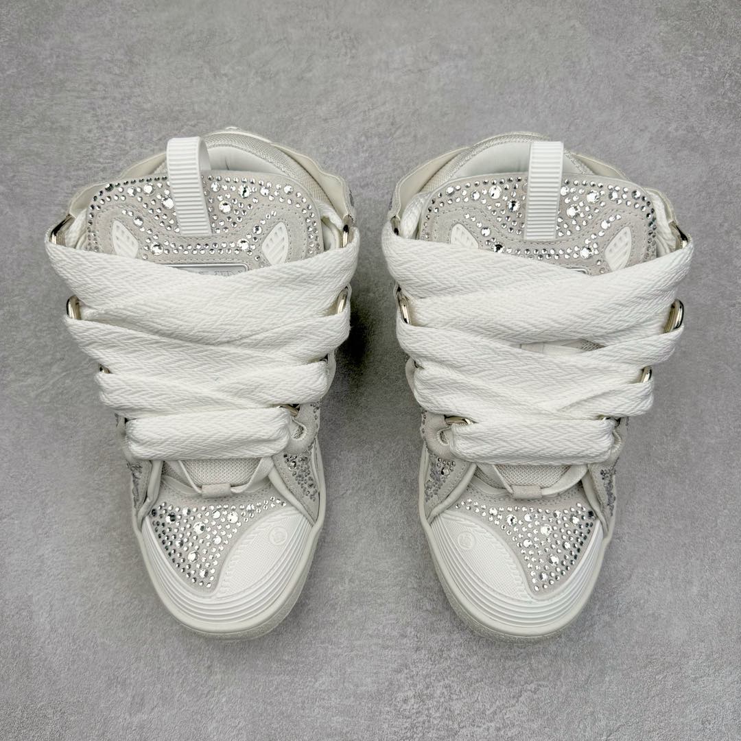 图片[2]-＃GD广顶 Lanvin Leather Curb Sneakers浪凡面包鞋 Leather是一款灵感源自90年代的运动鞋 设计自信 尺寸夸张 这款鞋由纳帕小牛皮、翻毛皮和网眼布制成 圆润的外形、加垫的鞋舌和弯曲的金属孔眼使这款精心打造的鞋格外舒适 尺码：35 36 37 38 39 40 41 42 43 44 45 46-选品中心