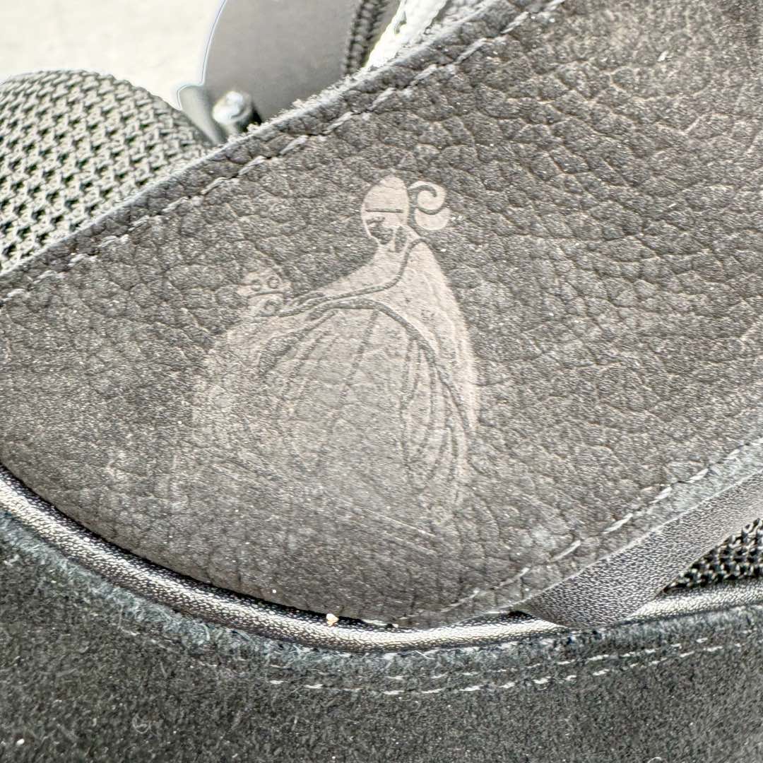 图片[15]-＃GD广顶 Lanvin Leather Curb Sneakers浪凡面包鞋 Leather是一款灵感源自90年代的运动鞋 设计自信 尺寸夸张 这款鞋由纳帕小牛皮、翻毛皮和网眼布制成 圆润的外形、加垫的鞋舌和弯曲的金属孔眼使这款精心打造的鞋格外舒适 尺码：35 36 37 38 39 40 41 42 43 44 45 46-选品中心