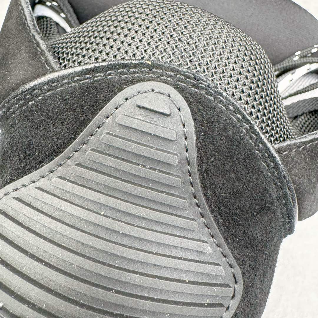 图片[14]-＃GD广顶 Lanvin Leather Curb Sneakers浪凡面包鞋 Leather是一款灵感源自90年代的运动鞋 设计自信 尺寸夸张 这款鞋由纳帕小牛皮、翻毛皮和网眼布制成 圆润的外形、加垫的鞋舌和弯曲的金属孔眼使这款精心打造的鞋格外舒适 尺码：35 36 37 38 39 40 41 42 43 44 45 46-选品中心