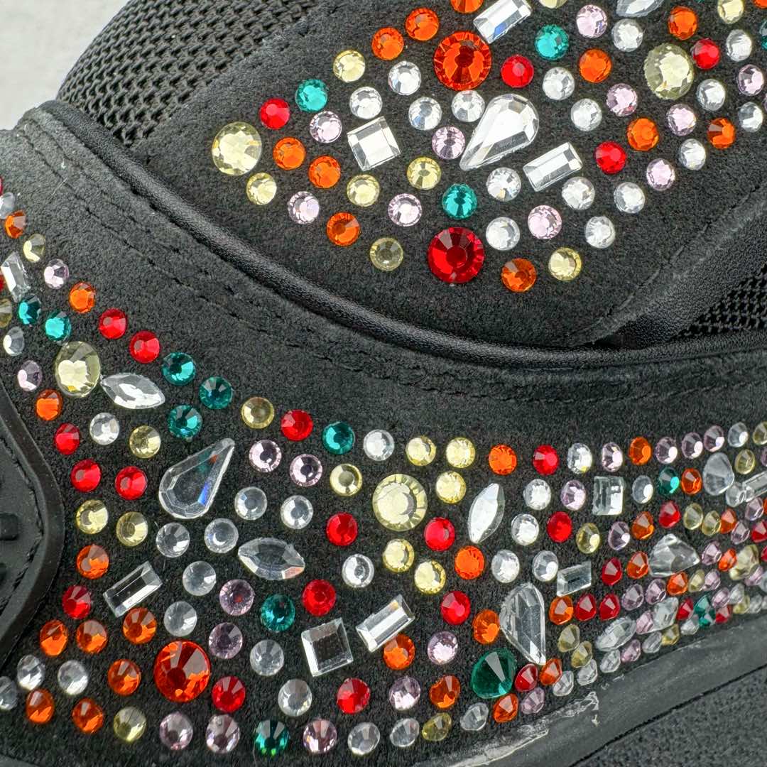 图片[16]-＃GD广顶 Lanvin Leather Curb Sneakers浪凡面包鞋 Leather是一款灵感源自90年代的运动鞋 设计自信 尺寸夸张 这款鞋由纳帕小牛皮、翻毛皮和网眼布制成 圆润的外形、加垫的鞋舌和弯曲的金属孔眼使这款精心打造的鞋格外舒适 尺码：35 36 37 38 39 40 41 42 43 44 45 46-选品中心