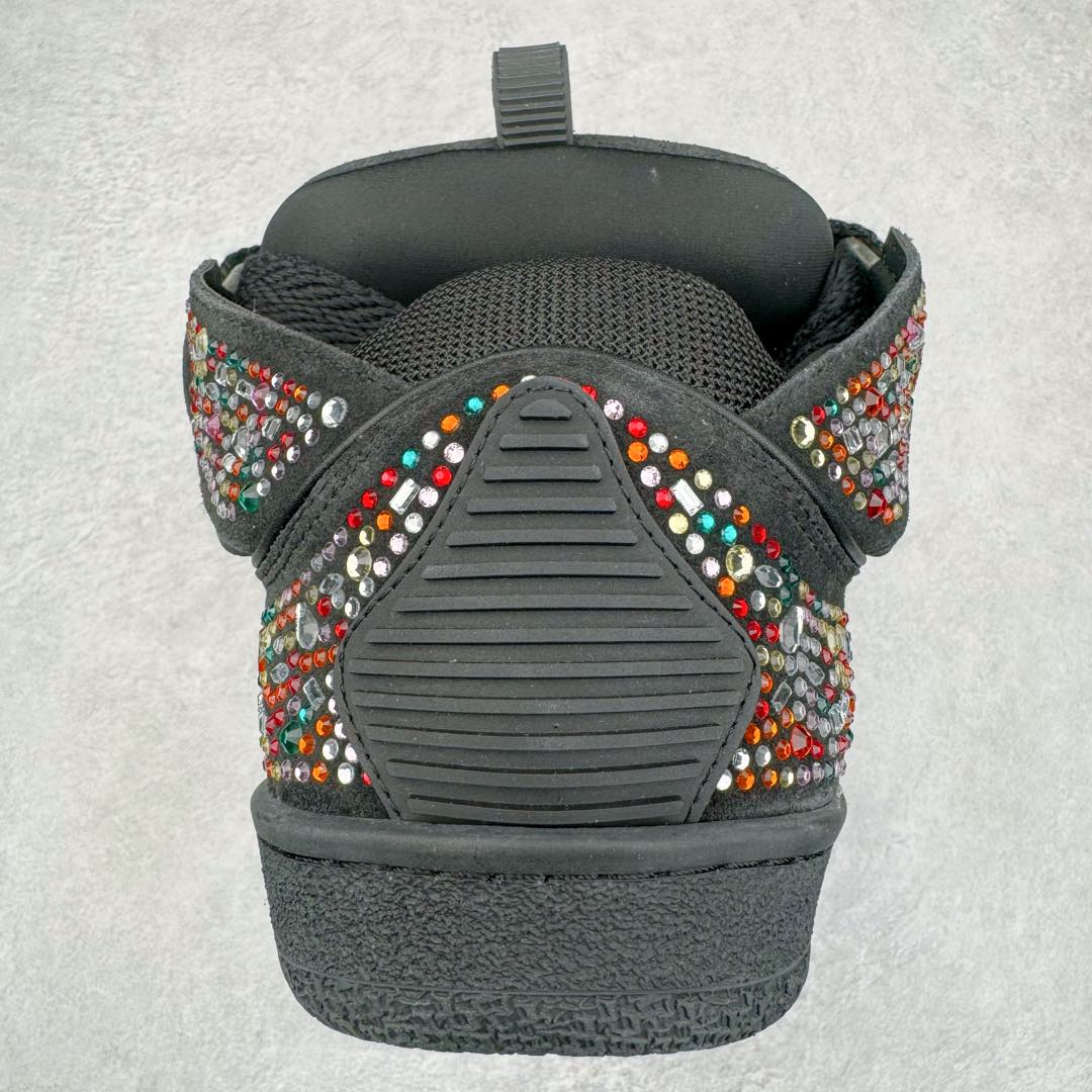 图片[8]-＃GD广顶 Lanvin Leather Curb Sneakers浪凡面包鞋 Leather是一款灵感源自90年代的运动鞋 设计自信 尺寸夸张 这款鞋由纳帕小牛皮、翻毛皮和网眼布制成 圆润的外形、加垫的鞋舌和弯曲的金属孔眼使这款精心打造的鞋格外舒适 尺码：35 36 37 38 39 40 41 42 43 44 45 46-选品中心