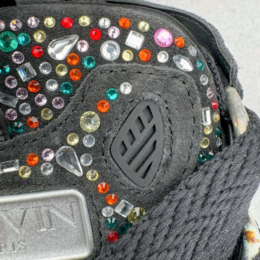 图片[12]-＃GD广顶 Lanvin Leather Curb Sneakers浪凡面包鞋 Leather是一款灵感源自90年代的运动鞋 设计自信 尺寸夸张 这款鞋由纳帕小牛皮、翻毛皮和网眼布制成 圆润的外形、加垫的鞋舌和弯曲的金属孔眼使这款精心打造的鞋格外舒适 尺码：35 36 37 38 39 40 41 42 43 44 45 46-选品中心