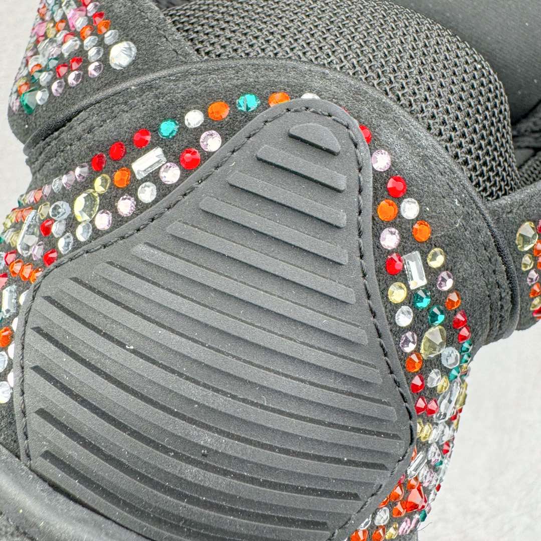 图片[15]-＃GD广顶 Lanvin Leather Curb Sneakers浪凡面包鞋 Leather是一款灵感源自90年代的运动鞋 设计自信 尺寸夸张 这款鞋由纳帕小牛皮、翻毛皮和网眼布制成 圆润的外形、加垫的鞋舌和弯曲的金属孔眼使这款精心打造的鞋格外舒适 尺码：35 36 37 38 39 40 41 42 43 44 45 46-选品中心