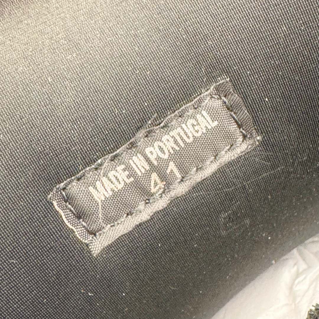 图片[10]-＃GD广顶 Lanvin Leather Curb Sneakers浪凡面包鞋 Leather是一款灵感源自90年代的运动鞋 设计自信 尺寸夸张 这款鞋由纳帕小牛皮、翻毛皮和网眼布制成 圆润的外形、加垫的鞋舌和弯曲的金属孔眼使这款精心打造的鞋格外舒适 尺码：35 36 37 38 39 40 41 42 43 44 45 46-选品中心