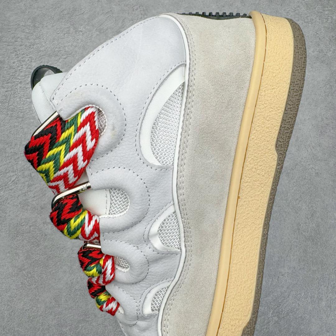 图片[7]-＃GD广顶 Lanvin Leather Curb Sneakers浪凡面包鞋 Leather是一款灵感源自90年代的运动鞋 设计自信 尺寸夸张 这款鞋由纳帕小牛皮、翻毛皮和网眼布制成 圆润的外形、加垫的鞋舌和弯曲的金属孔眼使这款精心打造的鞋格外舒适 尺码：35 36 37 38 39 40 41 42 43 44 45 46-选品中心