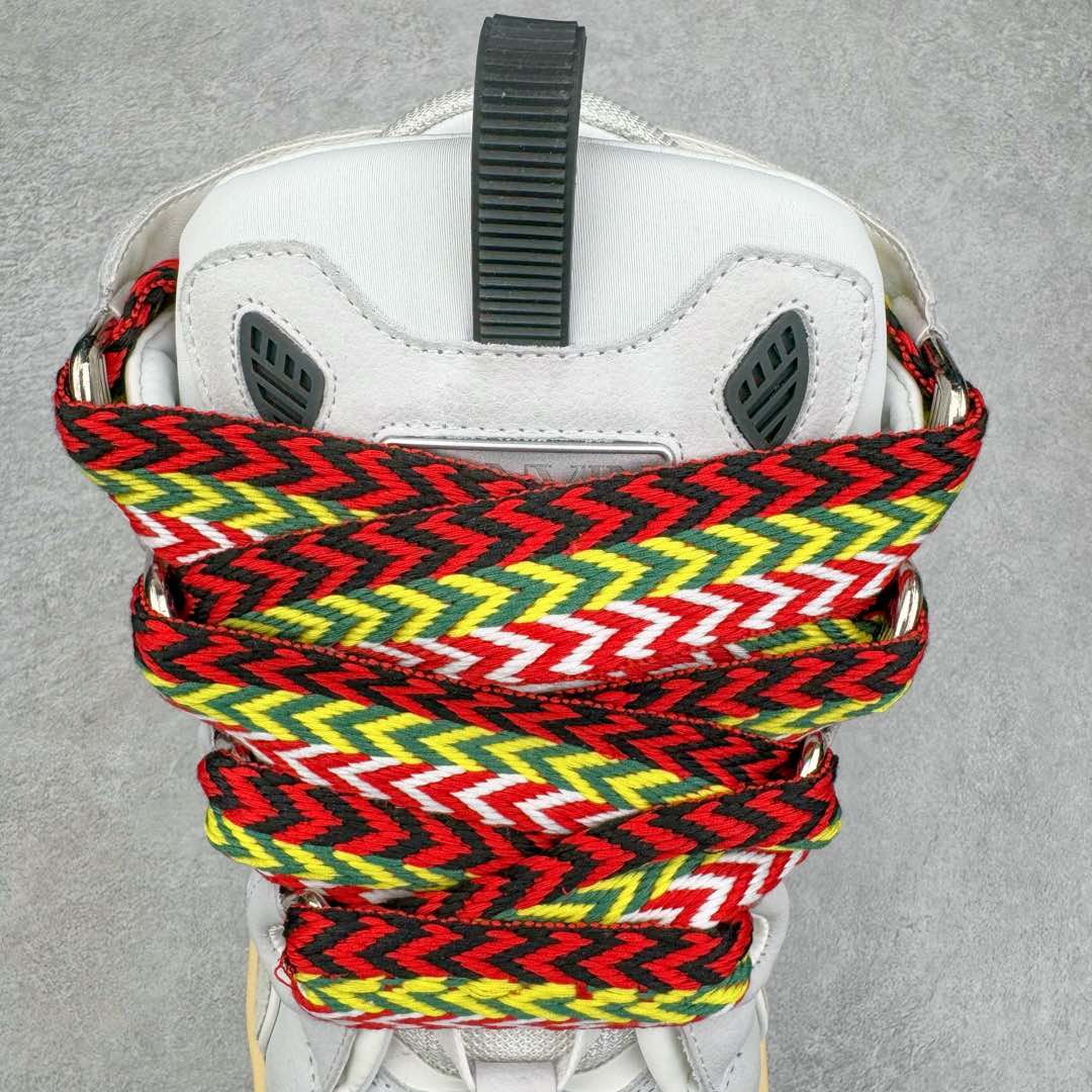 图片[5]-＃GD广顶 Lanvin Leather Curb Sneakers浪凡面包鞋 Leather是一款灵感源自90年代的运动鞋 设计自信 尺寸夸张 这款鞋由纳帕小牛皮、翻毛皮和网眼布制成 圆润的外形、加垫的鞋舌和弯曲的金属孔眼使这款精心打造的鞋格外舒适 尺码：35 36 37 38 39 40 41 42 43 44 45 46-选品中心