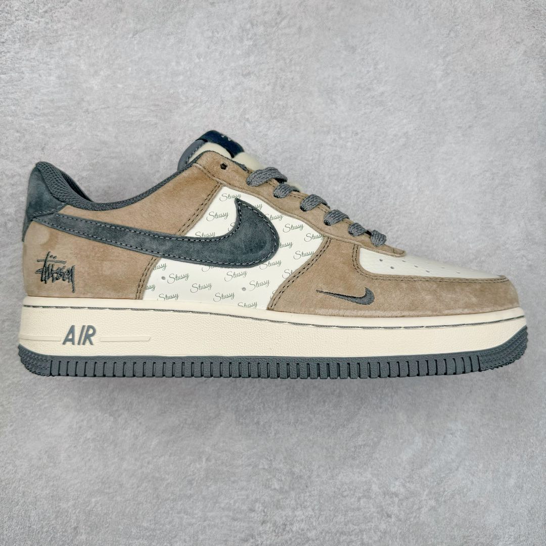 NK Air Force 1´07 Low 空军一号低帮百搭休闲运动板鞋 DM6688-008 柔软、弹性十足的缓震性能和出色的中底设计 横跨复古与现代的外型结合 造就出风靡全球 三十多年的Force 1 直到今天还深受青睐 尺码：36 36.5 37.5 38 38.5 39 40 40.5 41 42 42.5 43 44 44.5 45-选品中心