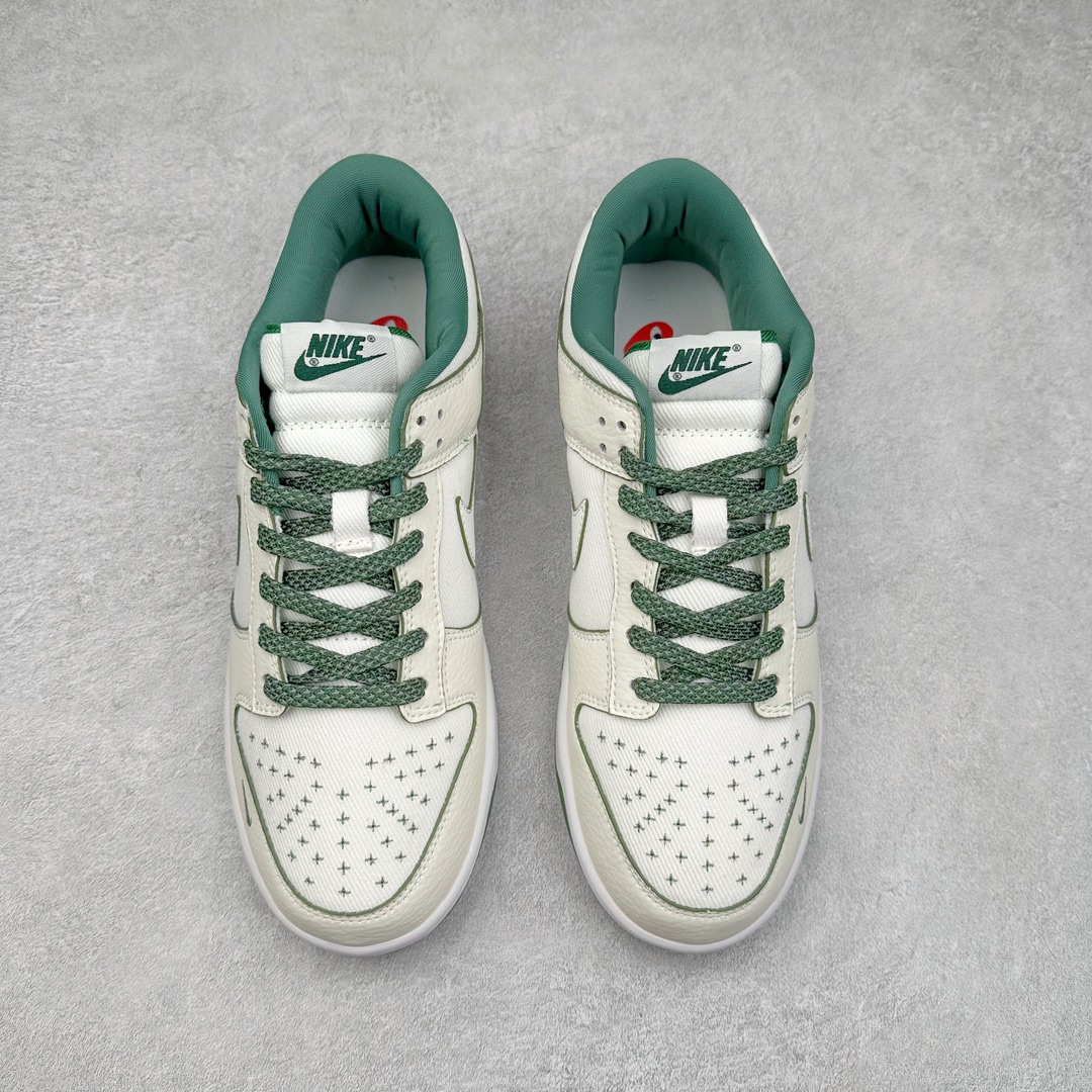 图片[2]-NK Dunk Low 定制配色 KK1888-010 大厂出品 极力推荐 原装头层材料 独家版型蒸餾加工帶來的是更好的视觉和脚感体验大厂纯原品质出货 清洁度 电绣工艺 皮料切割干净无任何毛边 细节完美 尺码：36 36.5 37.5 38 38.5 39 40 40.5 41 42 42.5 43 44 44.5 45 46 47.5-选品中心