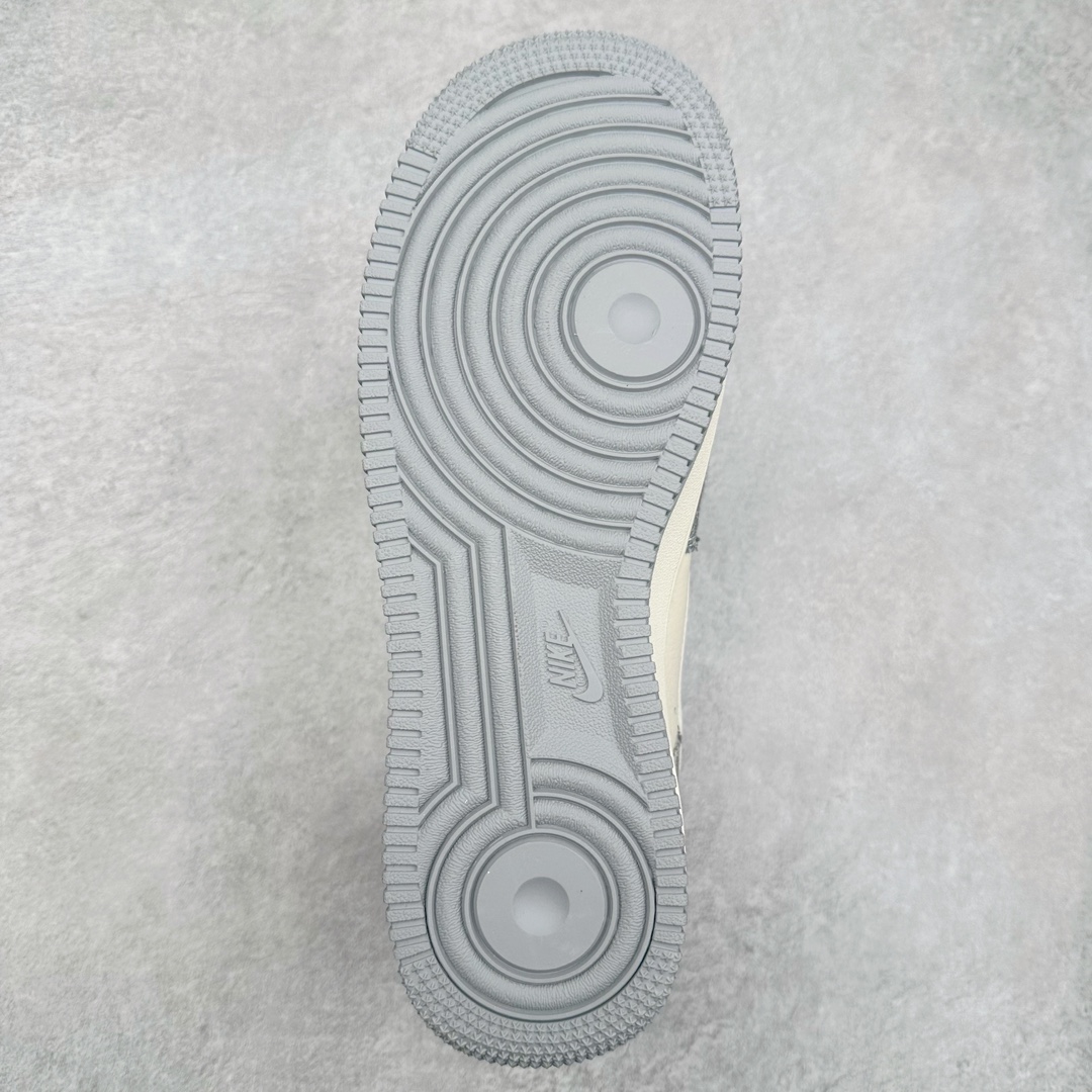 图片[9]-NK Air Force 1´07 Low 空军一号低帮百搭休闲运动板鞋 DF0188-021 柔软、弹性十足的缓震性能和出色的中底设计 横跨复古与现代的外型结合 造就出风靡全球 三十多年的Force 1 直到今天还深受青睐 尺码：36 36.5 37.5 38 38.5 39 40 40.5 41 42 42.5 43 44 44.5 45-选品中心