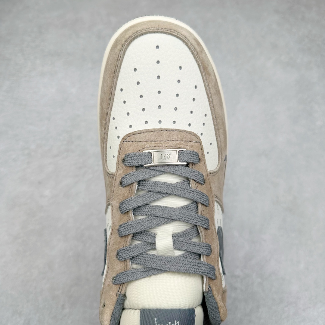 图片[4]-NK Air Force 1´07 Low 空军一号低帮百搭休闲运动板鞋 DM6688-008 柔软、弹性十足的缓震性能和出色的中底设计 横跨复古与现代的外型结合 造就出风靡全球 三十多年的Force 1 直到今天还深受青睐 尺码：36 36.5 37.5 38 38.5 39 40 40.5 41 42 42.5 43 44 44.5 45-选品中心