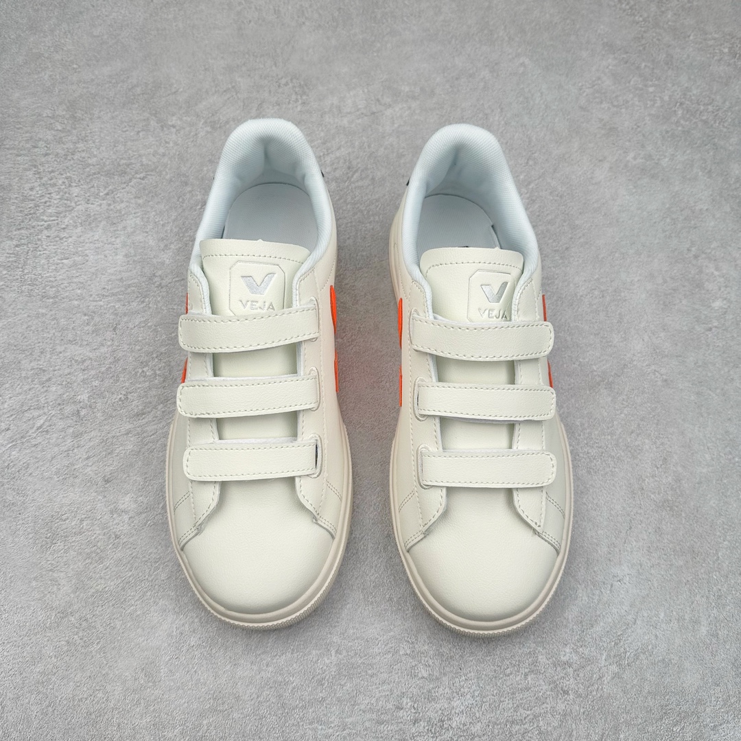 图片[2]-＃福利特价 Veja Leather Extra Sneakers 法国国民V字经典小白板鞋 #Ins爆款 街拍频繁上镜 春季入夏简约百搭款 全头层进口牛皮 舒适面革内里 广东厂 高端主打色系全网热销中 所售渠道大致由代购渠道 尺码：35 36 37 38 39 40 41 42 43 44 45-选品中心